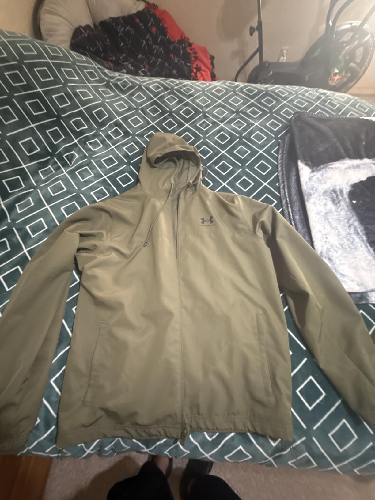 Under Armour Rival Woven Windbreaker customer photo 2