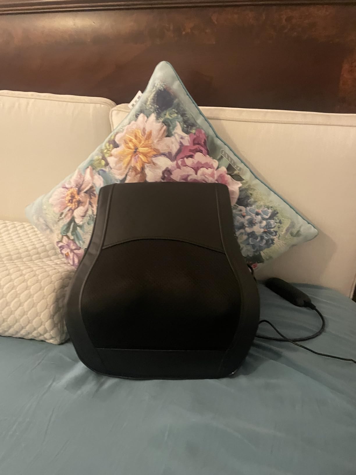 Brelley Neck and Back Massager for Pain Relief Deep Tissue with Heat, Shiatsu Shoulder Massager with Bi-Directional Rotating Head for Neck, Back, Shoulders, and Legs customer photo 2