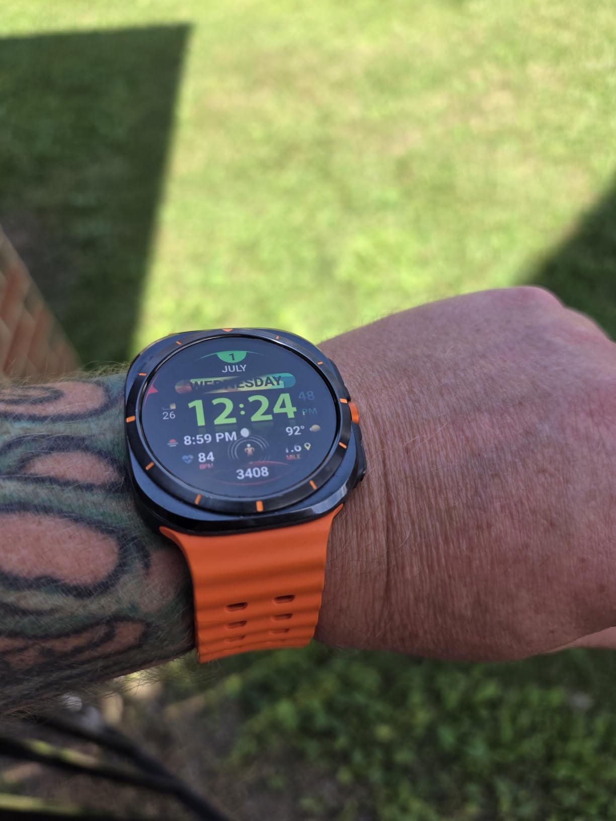 Samsung Galaxy Watch Ultra (2024) 47mm LTE AI Smartwatch w/Energy Score, Wellness Tips, Heart Rate Tracking, Sleep Monitor, Fitness Tracker, GPS, Titanium Gray [US Version, 1Yr Manufacturer Warranty] customer photo 2