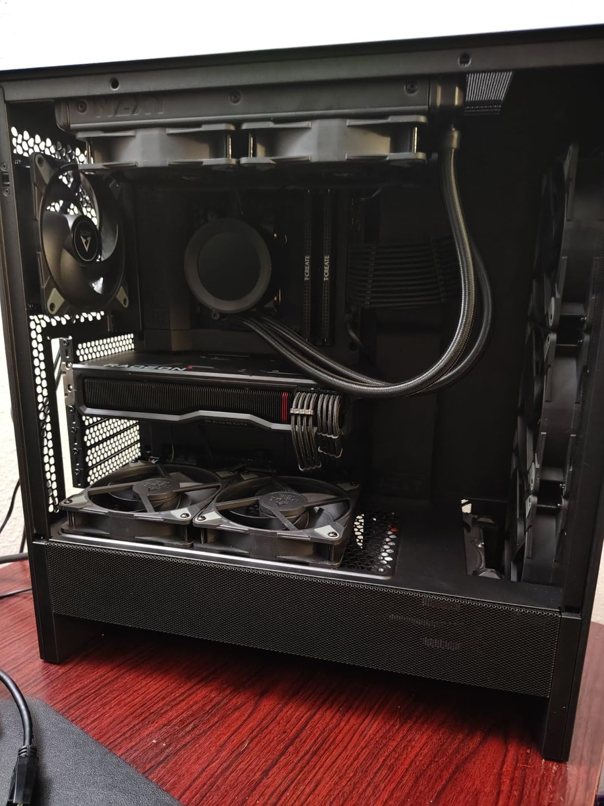 NZXT H5 Flow - Compact ATX Mid-Tower PC Case - Black customer photo 1