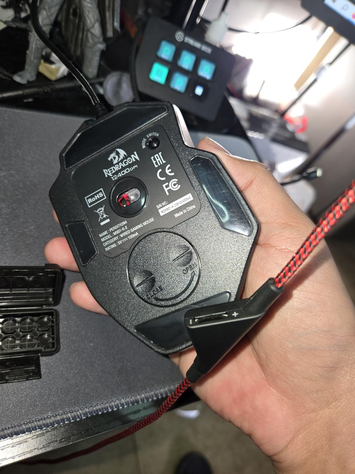 Redragon Gaming Mouse, MMO Mouse Gaming UP 12400 DPI, 19 Macro Programmable Buttons, RGB Mouse with 12 Side Buttons, 8 * 2.4g Weight Tuning for PC Laptop MOBA FPS, M901K, Black customer photo 2