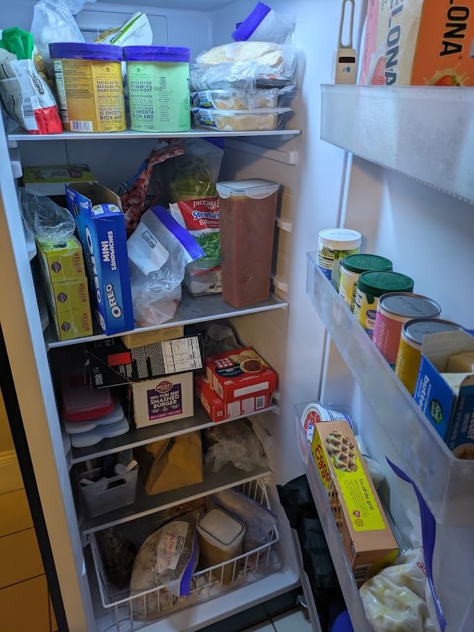 BLACK+DECKER 17 Cu. Ft. Convertible Freezer Refrigerator, BUC1700XW, White customer photo 1