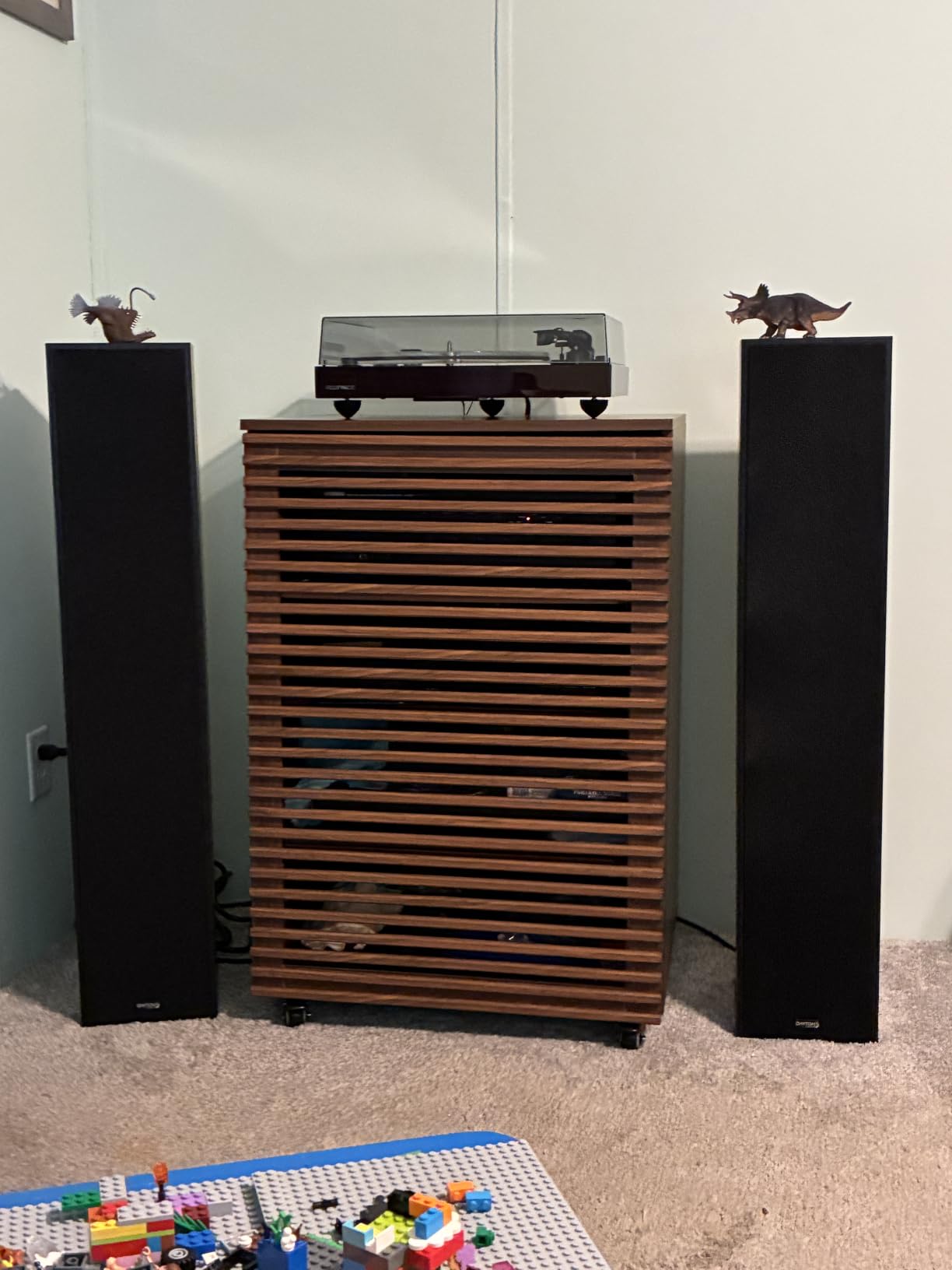 Dayton Audio Classic T65 Floor-Standing Tower Speaker Pair (Wood) customer photo 1