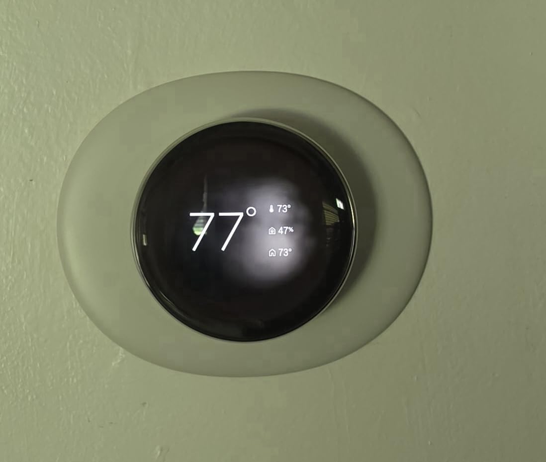 Google Nest Learning Thermostat (4th gen) + Nest Temperature Sensor (2nd gen) - Obsidian customer photo 1