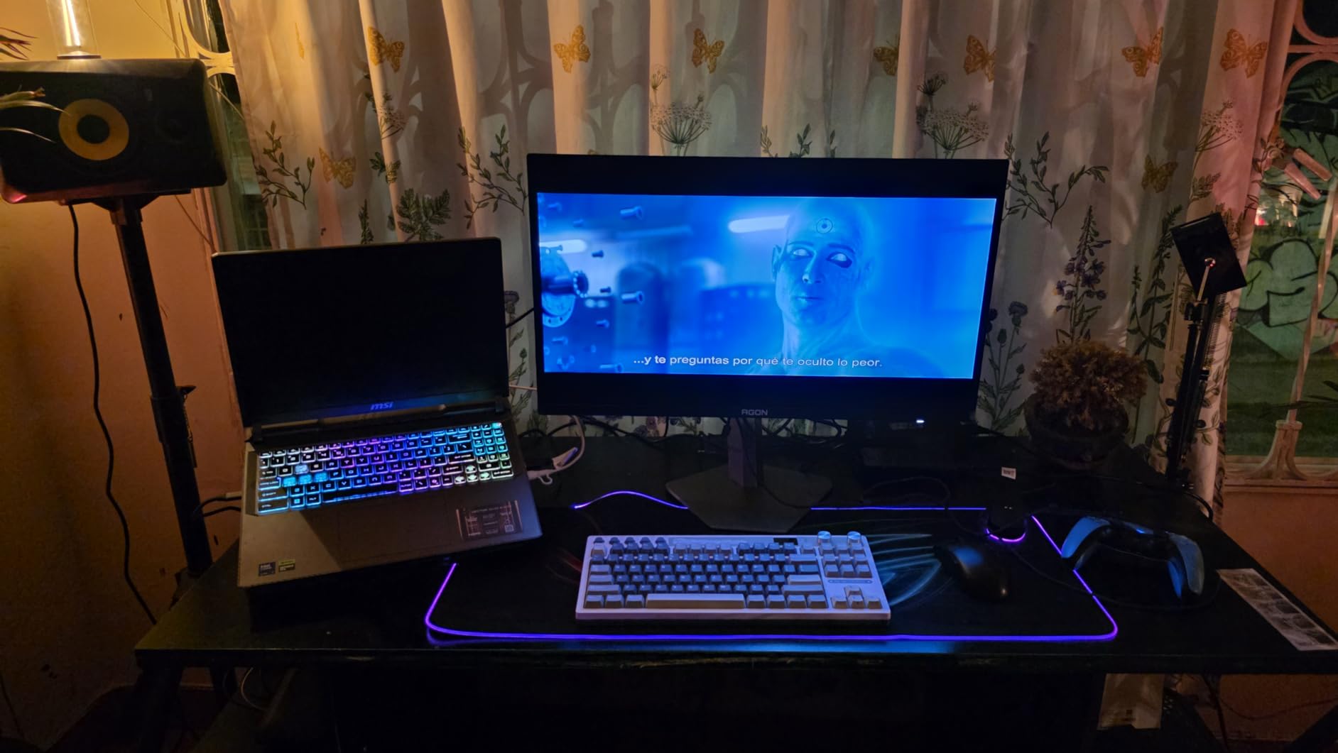 AOC Agon Pro 27 Inch Gaming Monitor QD OLED 240Hz 0.03ms, AG276QZD2 customer photo 1