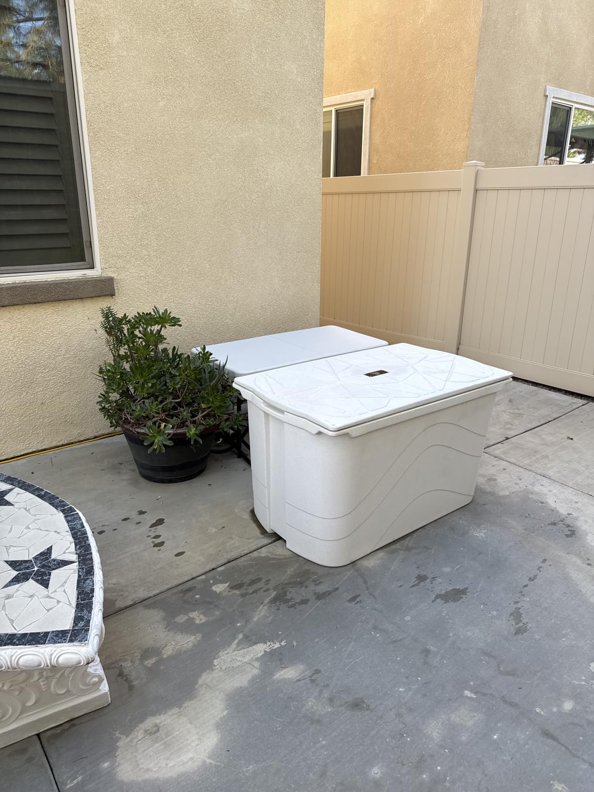 Frozin 400 Cold Plunge Tub with Water Chiller. Foam Insulation for Superior Ice Retention over Uninsulated Barrel or Inflatable Ice Baths. 100 Gallon Capacity (Cold Plunge Tub With Chiller) customer photo 1