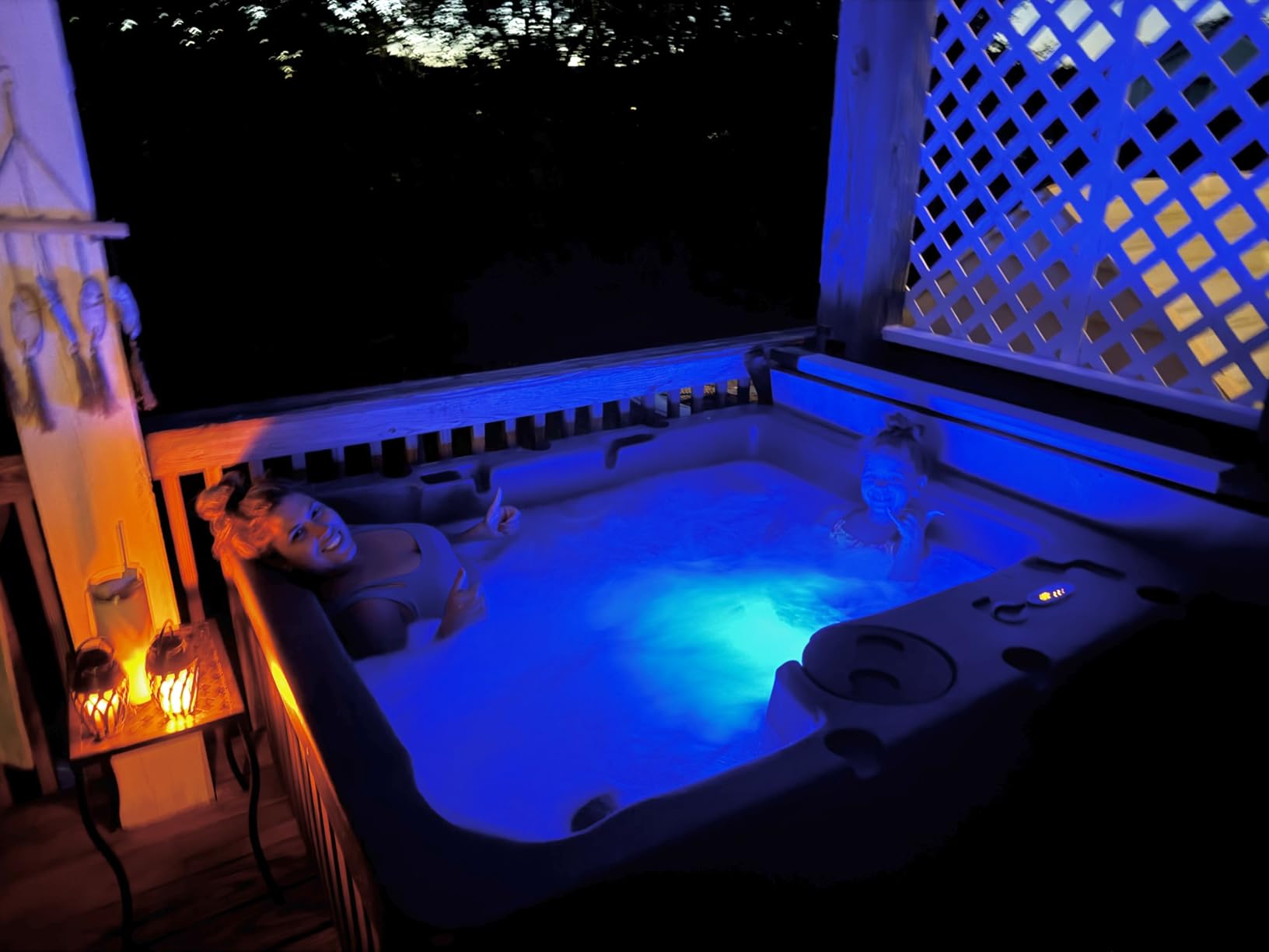 Aqualife Current Outdoor Hot Tub, Free Extras, Fits 4-Adults, Plug and Play Spa, Free Cover Included customer photo 1