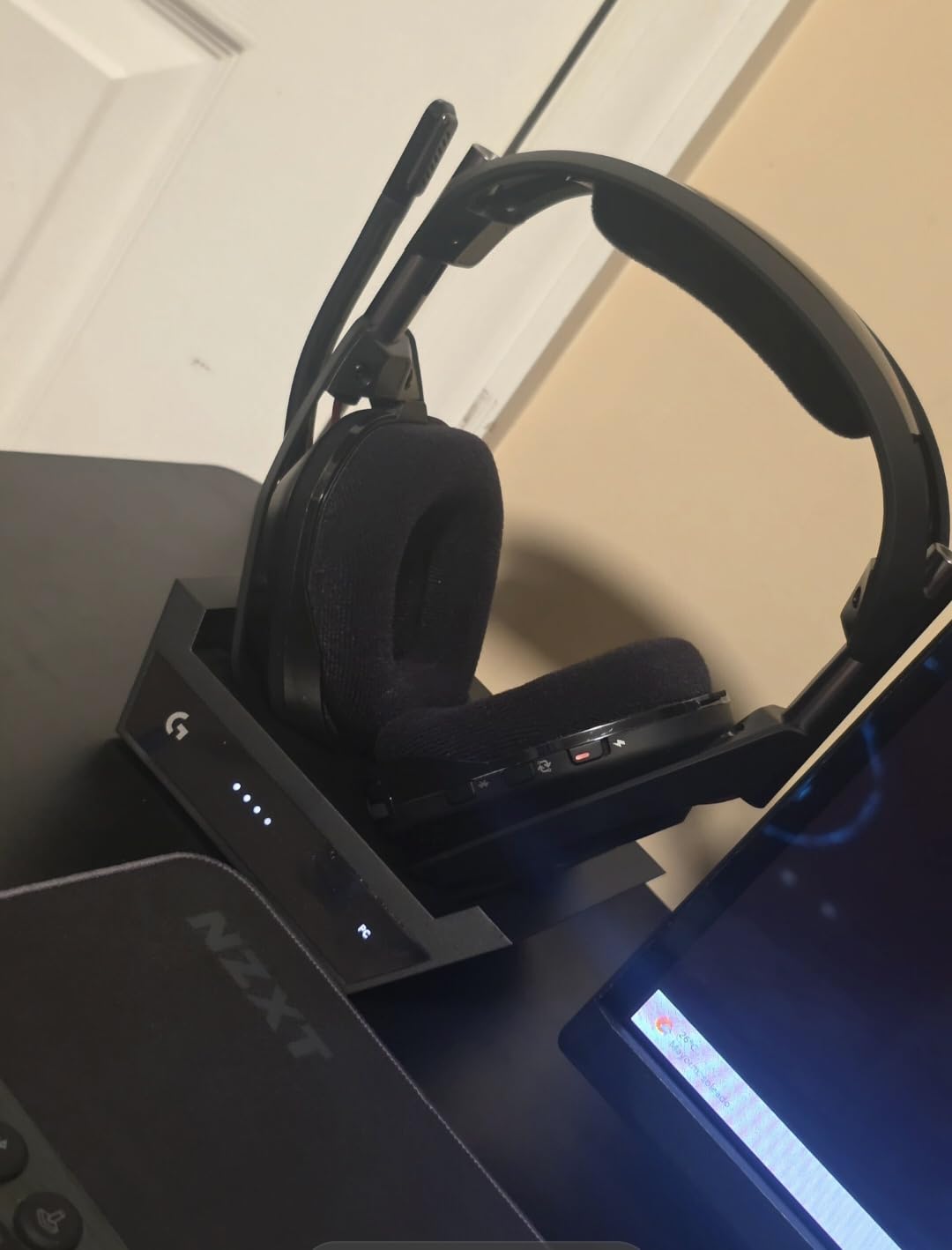 Logitech G Astro A50 Multi-Platform Wireless Gaming Headset - Black customer photo 2