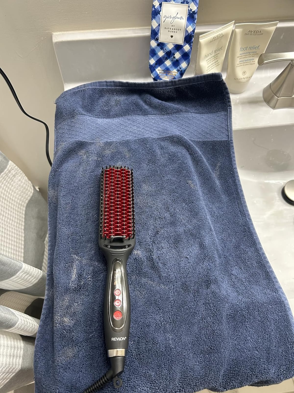 REVLON SmoothStay XL Heated Straightening Brush customer photo 2