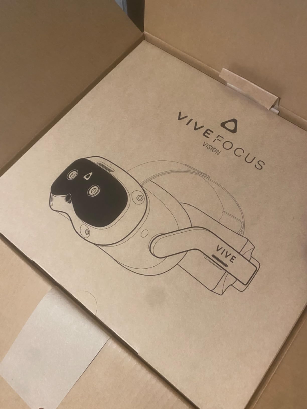 HTC Vive Focus Vision — Mixed Reality and PC VR Headset + Controllers — Consumer Edition customer photo 1