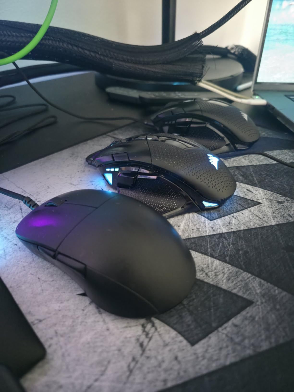 ENDGAME GEAR XM2 8k Gaming Mouse – 8000Hz Polling Rate, Kailh GX Switches, PixArt PAW3395 Sensor, Ultra-Light 52 g, Dark Frost Edition customer photo 1