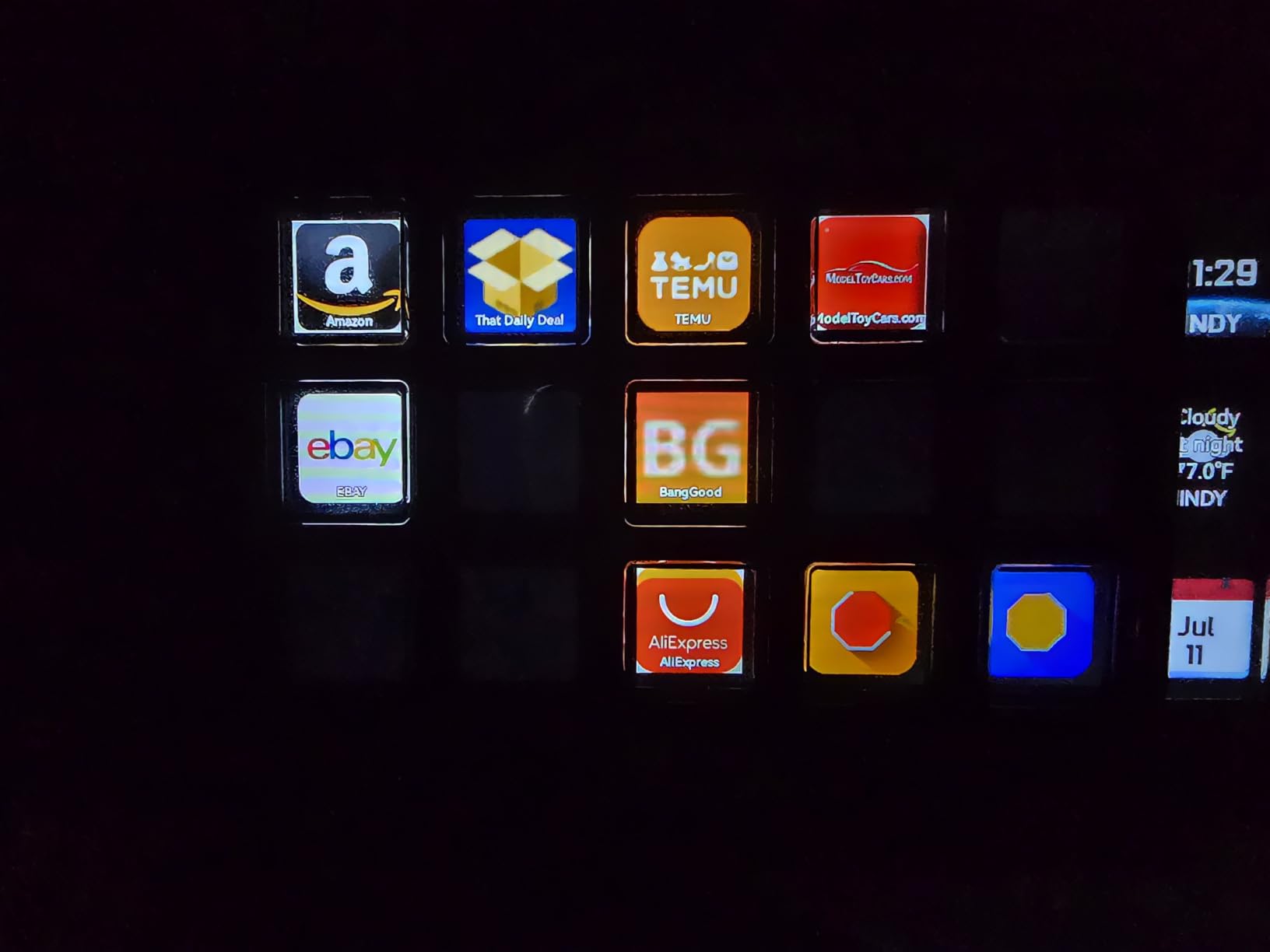 SOOMFON Stream Controller Studio Control Deck 15 Macro Keys and Dashboard customer photo 2
