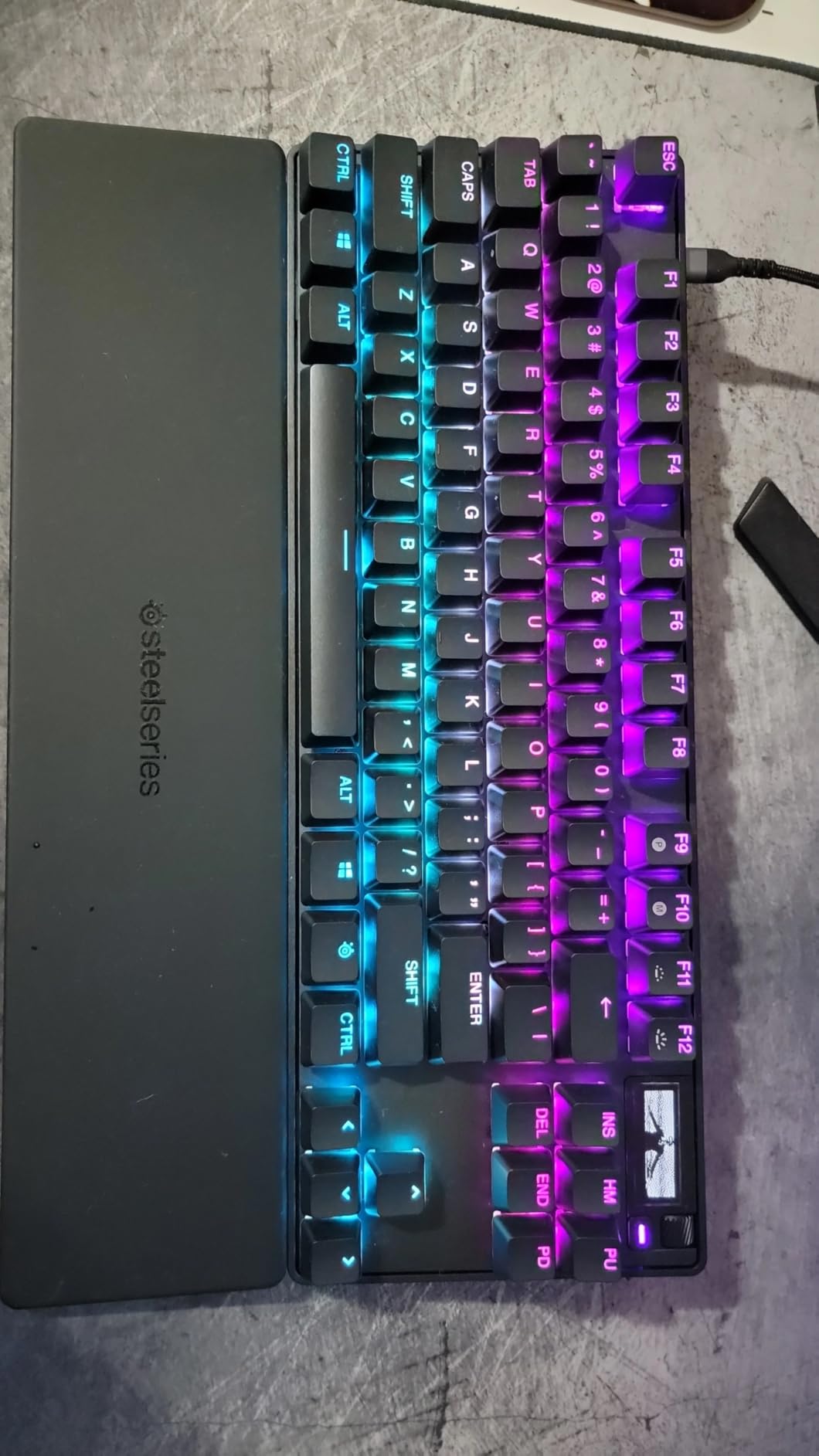 SteelSeries Apex Pro TKL Gen 3 Gaming Keyboard - OmniPoint 3.0 Analog Magnetic Switches, Quickset Auto-Presets (Rapid Trigger, Rapid Tap/SOCD, Protection Mode), OLED, RGB, PBT Keycaps, USB-C, Black customer photo 1