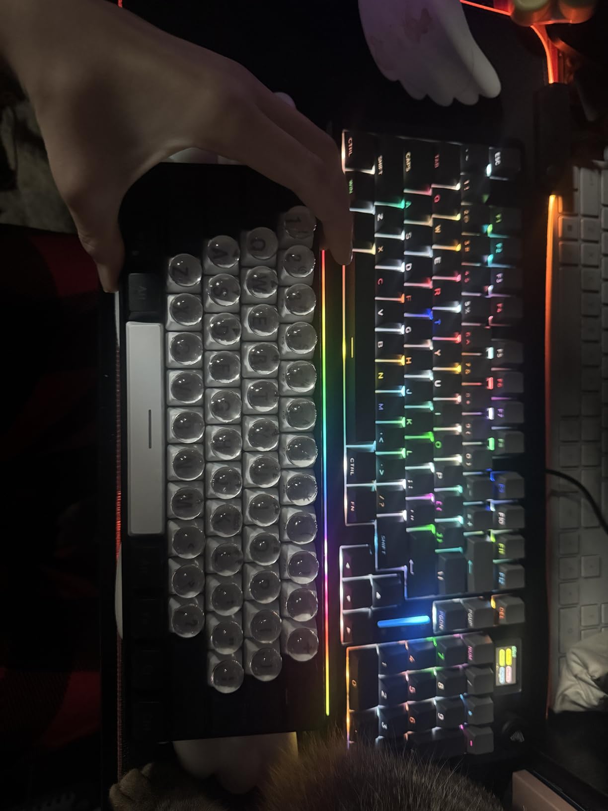 AULA S98 Pro Wireless Mechanical Gaming Keyboard with Screen, Knob, 96 Keys customer photo 1