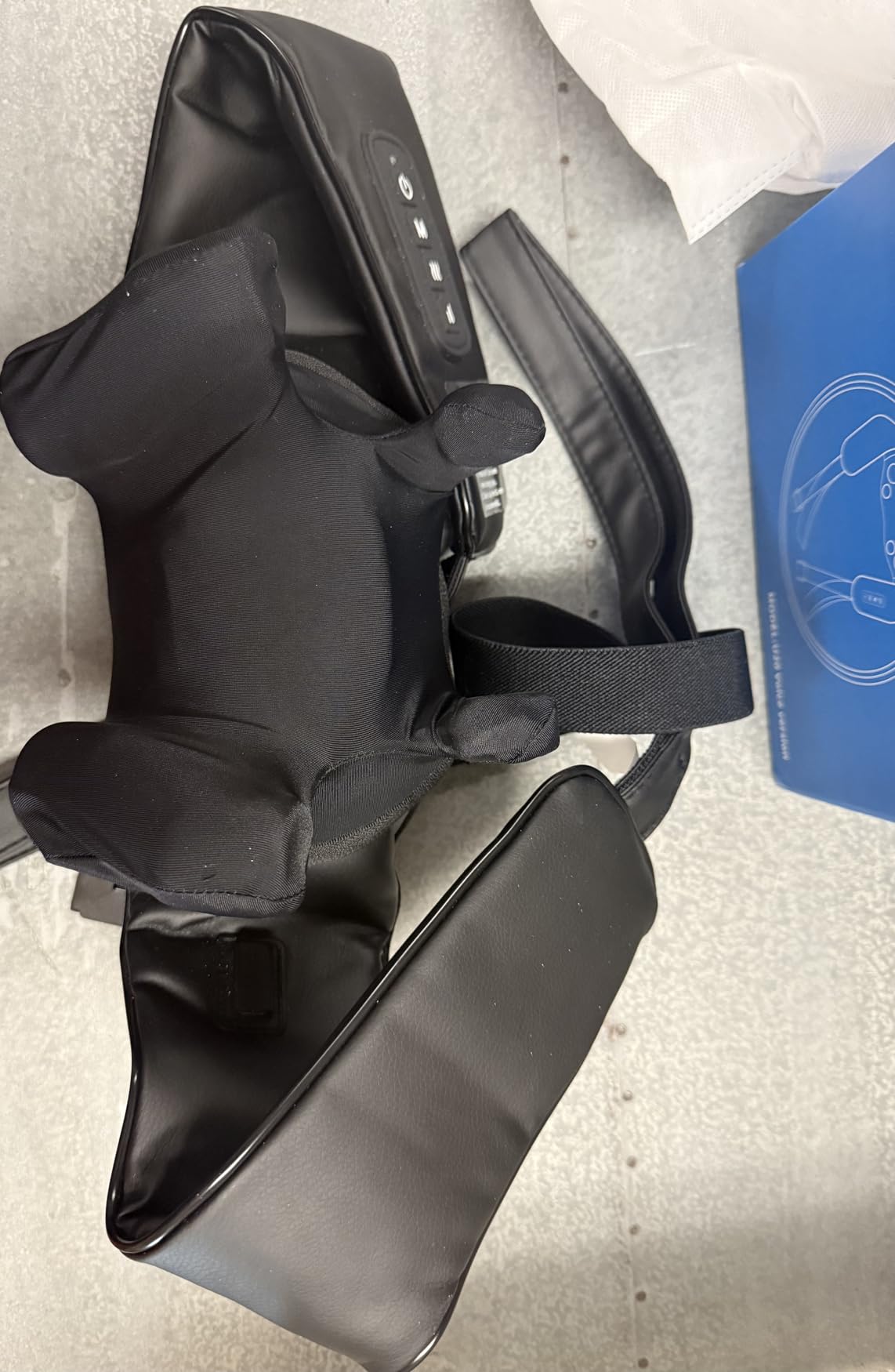 MASGRE Shiatsu Neck and Shoulder Massager with Heat for Pain Relief customer photo 2