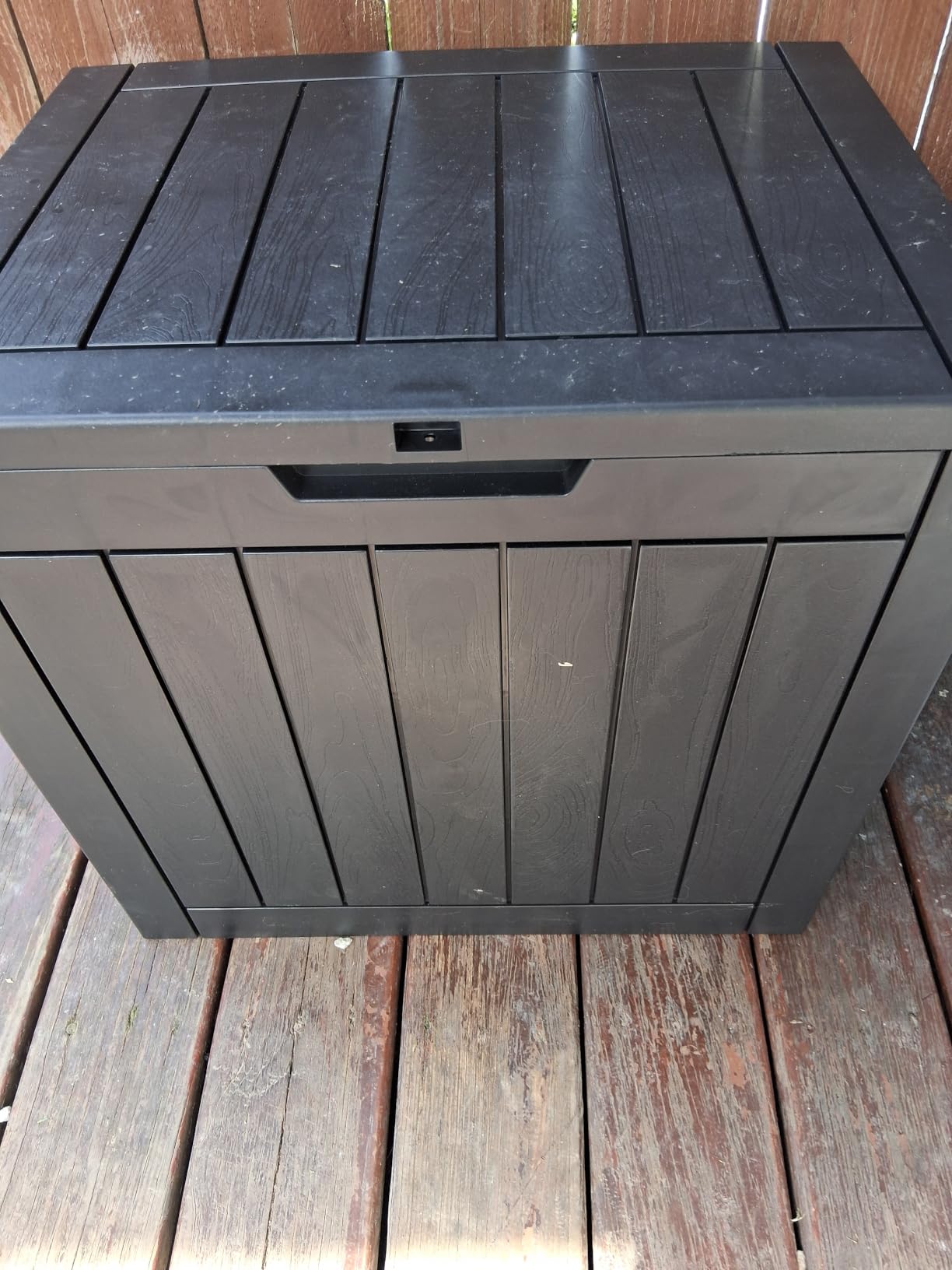 120 Gallon Outdoor Deck Box, Lockable Waterproof Outdoor Storage Boxes For Garden Tools,Indoor Cushions,Accessories Outside Storage Resin Weatherproof Container(Black) customer photo 1