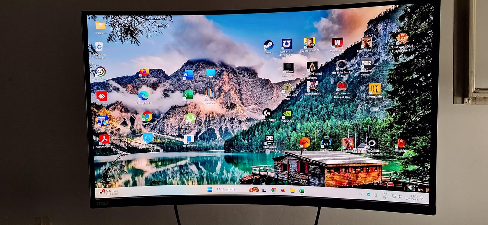 msi MAG 321CUP QD-OLED, 32-Inch, 4K UHD, 3840x2160, OLED Monitor, 165Hz, 0.03ms, DisplayHDR True Black 400, G-SYNC Compatible, HDMI 2.1, DP 1.4a, USB C (15W PD), Tilt/Height Adjustable, Black customer photo 1