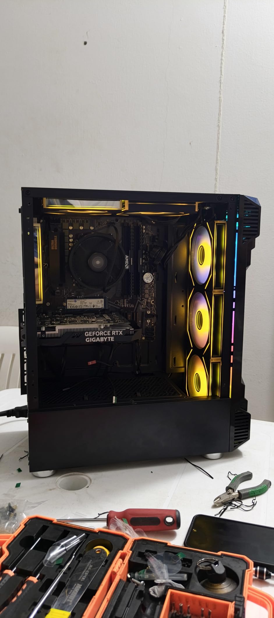 GIGABYTE GeForce RTX 3050 WINDFORCE OC V2 6G Graphics Card, 2X WINDFORCE Fans, 6GB GDDR6 96-bit GDDR6, GV-N3050WF2OCV2-6GD Graphics Card customer photo 1