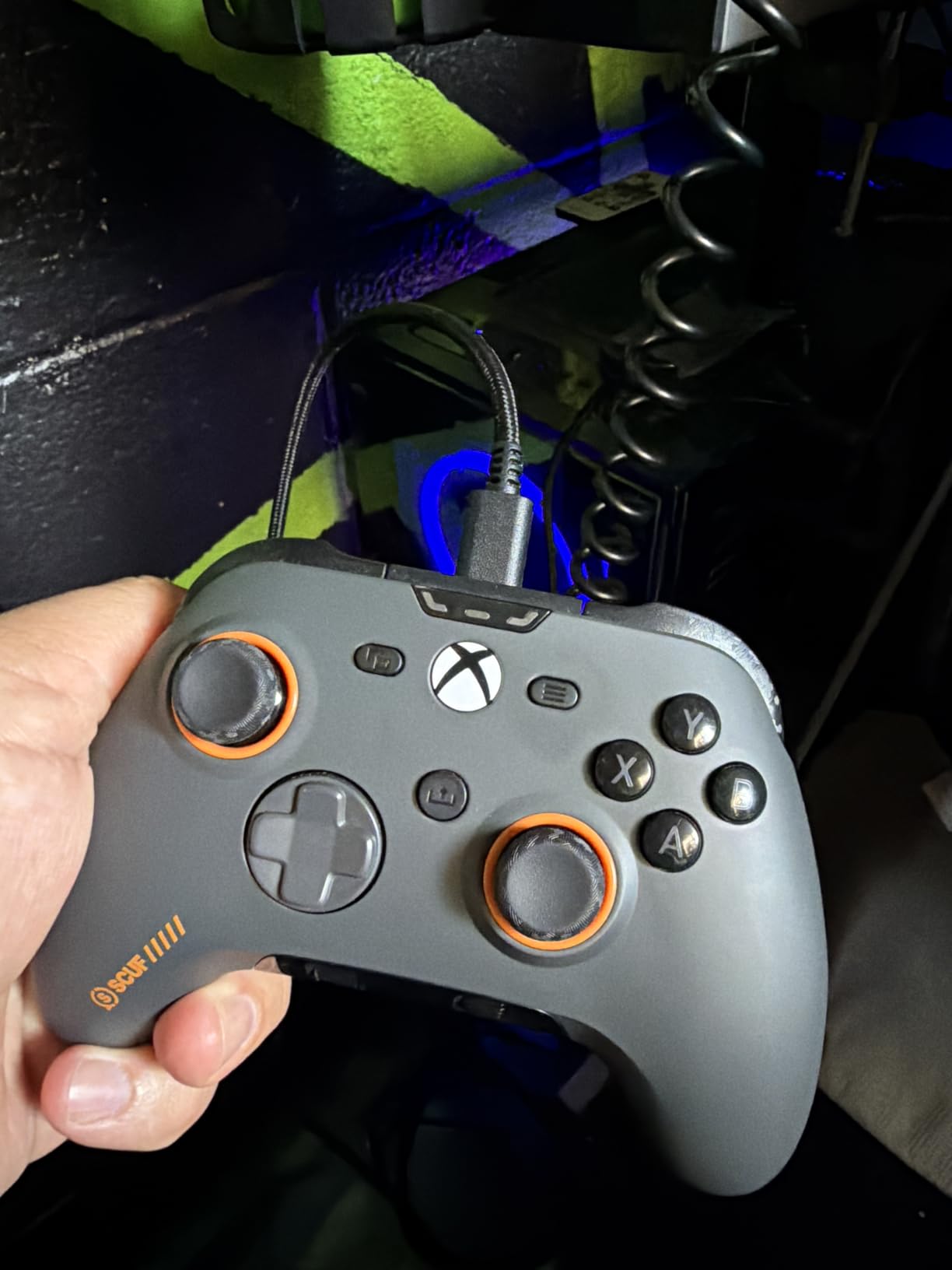 SCUF VALOR PRO Wired Performance Xbox Controller – Customizable Back Paddles, Instant Triggers, Hall Effect Thumbsticks, Audio Controls, Xbox Series X|S, Xbox One, Windows PC – Black customer photo 2