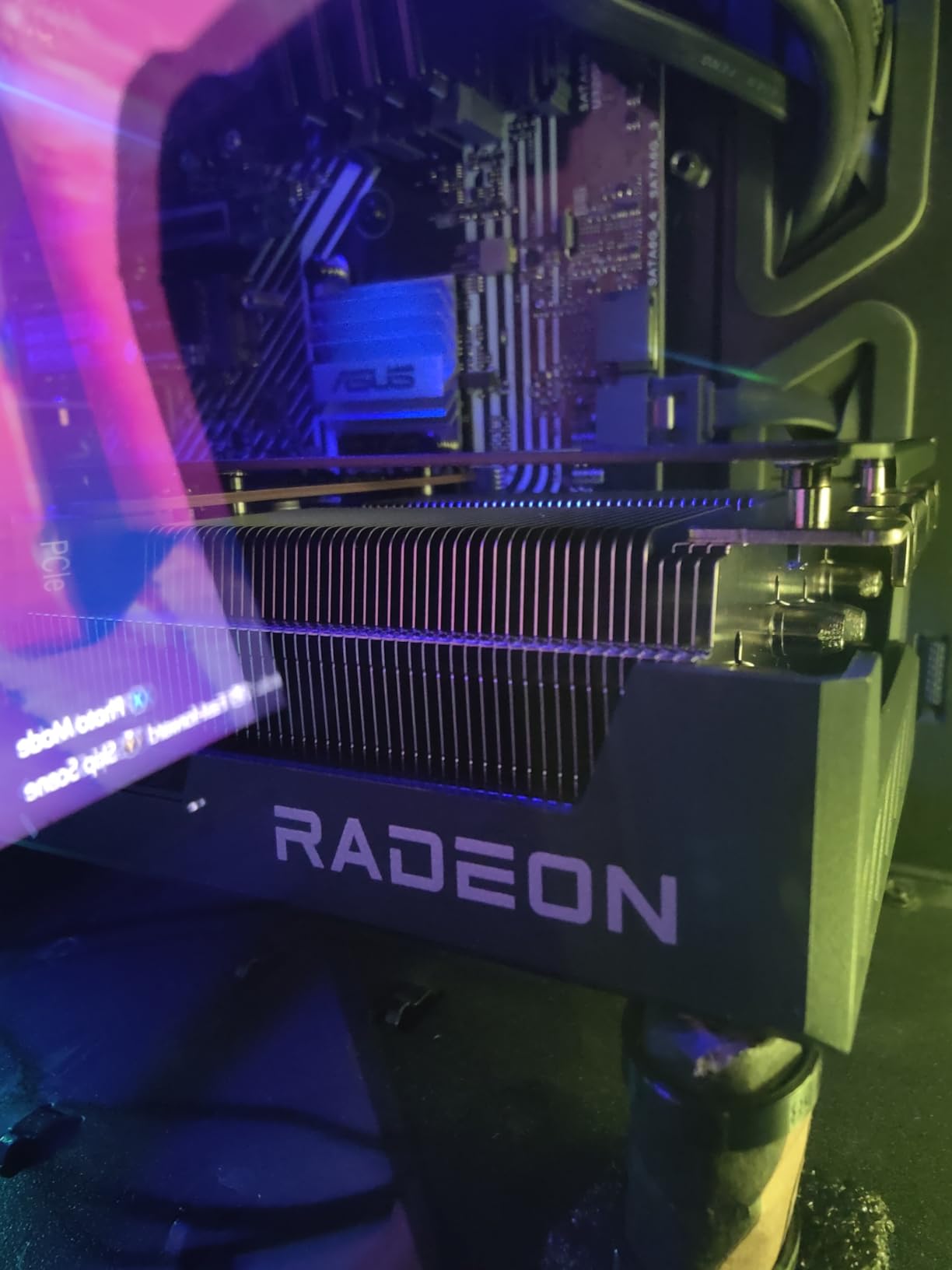 ASRock Radeon RX 9070 Challenger 16GB OC Graphics Card, RDNA 4, 2520MHz Boost, 16GB GDDR6 256-bit, PCIe 5.0, Triple Fans, 0dB Silent, LED Indicator customer photo 2