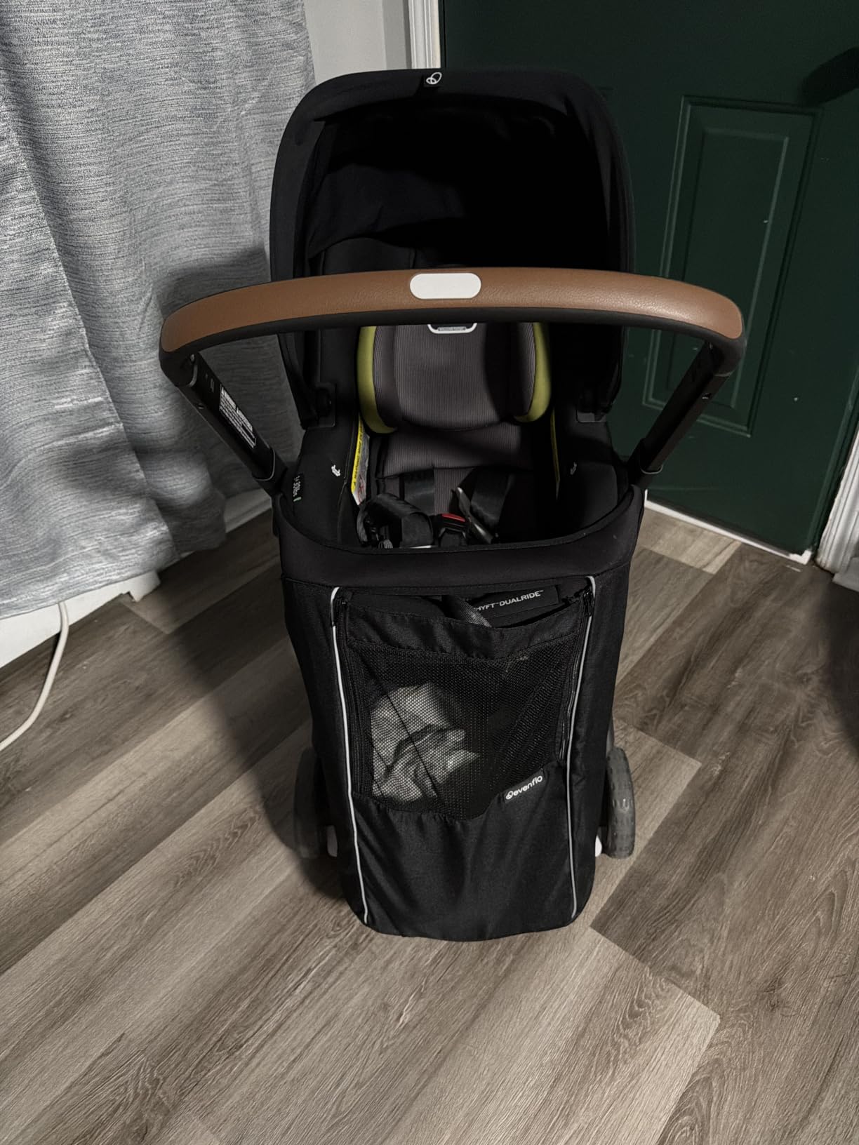 Evenflo Shyft DualRide Preemie and Infant Car Seat Stroller Combo customer photo 2