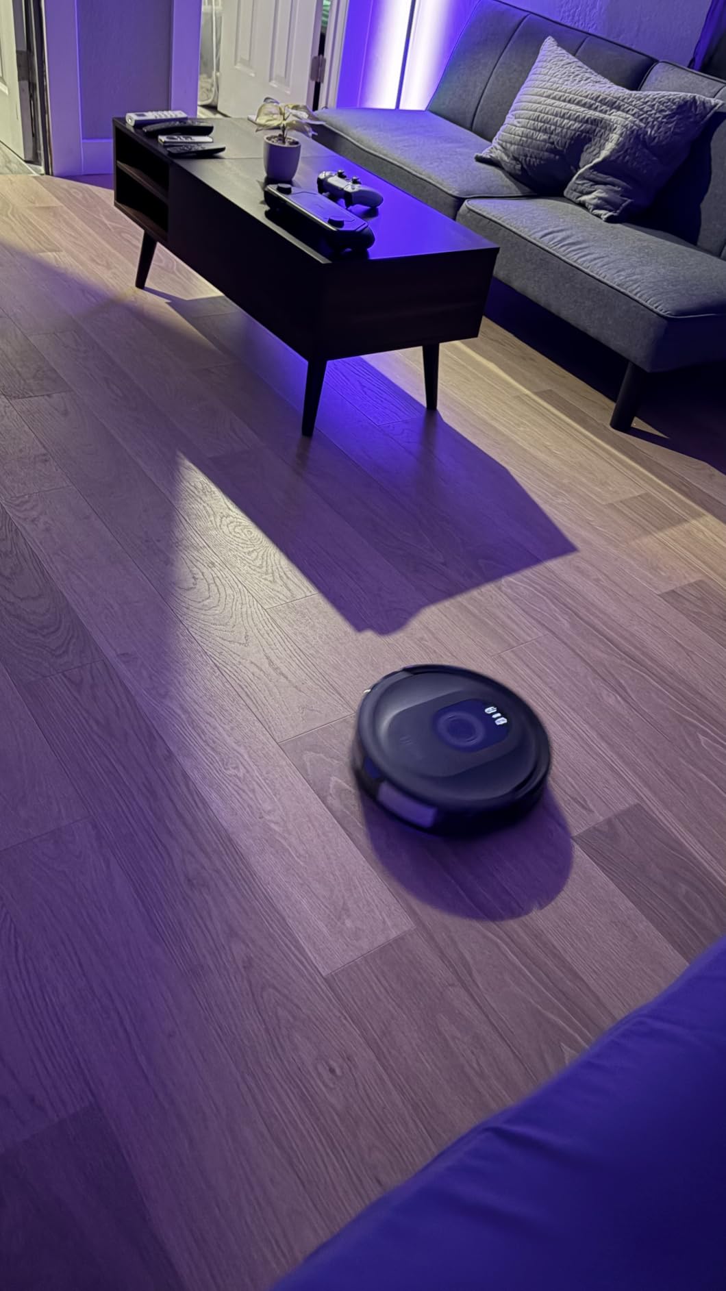 Tikom Robot Vacuum and Mop Combo, 5000Pa Robotic Vacuum Cleaner, 150 Min Max, App & Remote Control, Ideal for Hard Floor, Carpet, Pet Hair, Self-Charge(G8000 Max) customer photo 1