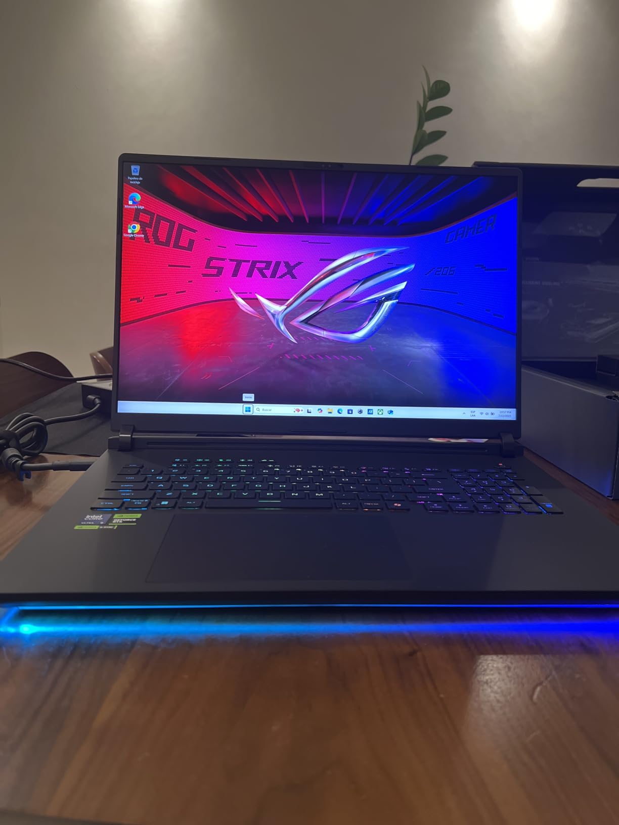 ASUS ROG Strix SCAR 18 (2025) Gaming Laptop, 18” ROG Nebula HDR 16:10 2.5K 240Hz/3ms, NVIDIA GeForce RTX 5090, Intel Core Ultra 9 275HX, 32GB DDR5, 2TB PCIe Gen 4 SSD, Wi-Fi 7, Win 11 Pro, G835LX-XS97 customer photo 2