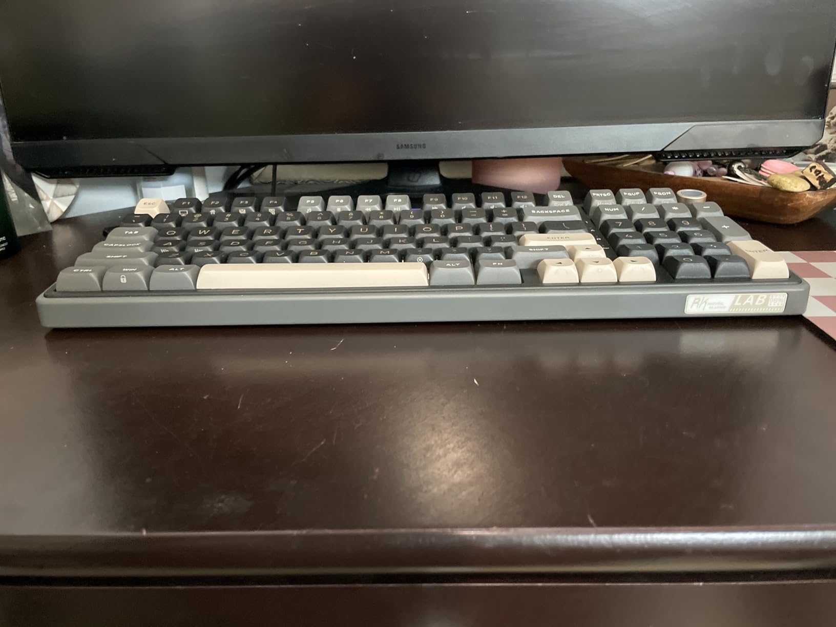 RK ROYAL KLUDGE R98 Pro Wired Mechanical Keyboard, 96% Creamy Gaming Keyboard RGB Backlit with Number Pad and Volume Knob, Gasket Mount, MDA Profile PBT Keycaps, Hot Swappable Pre-lubed Linear Switch customer photo 2