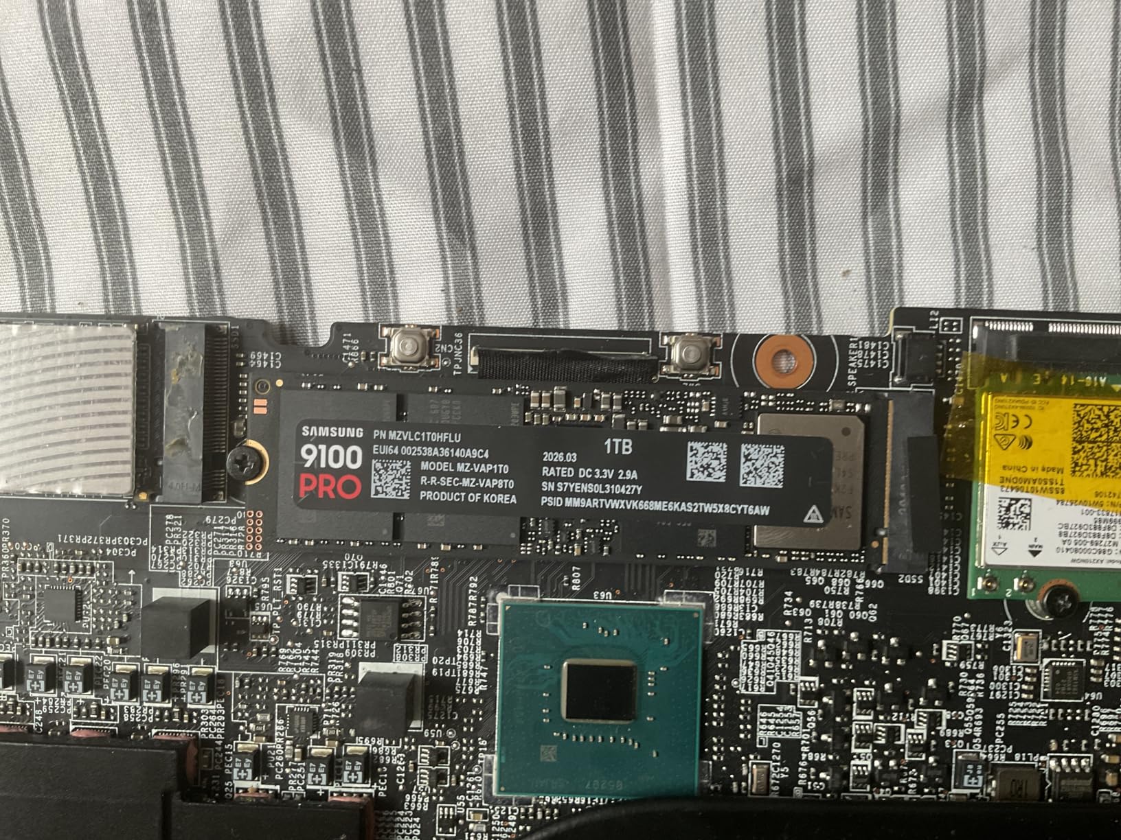 Samsung SSD 9100 PRO 4TB, PCIe 5.0x4 M.2 2280, Up to 14,800MB/s customer photo 1