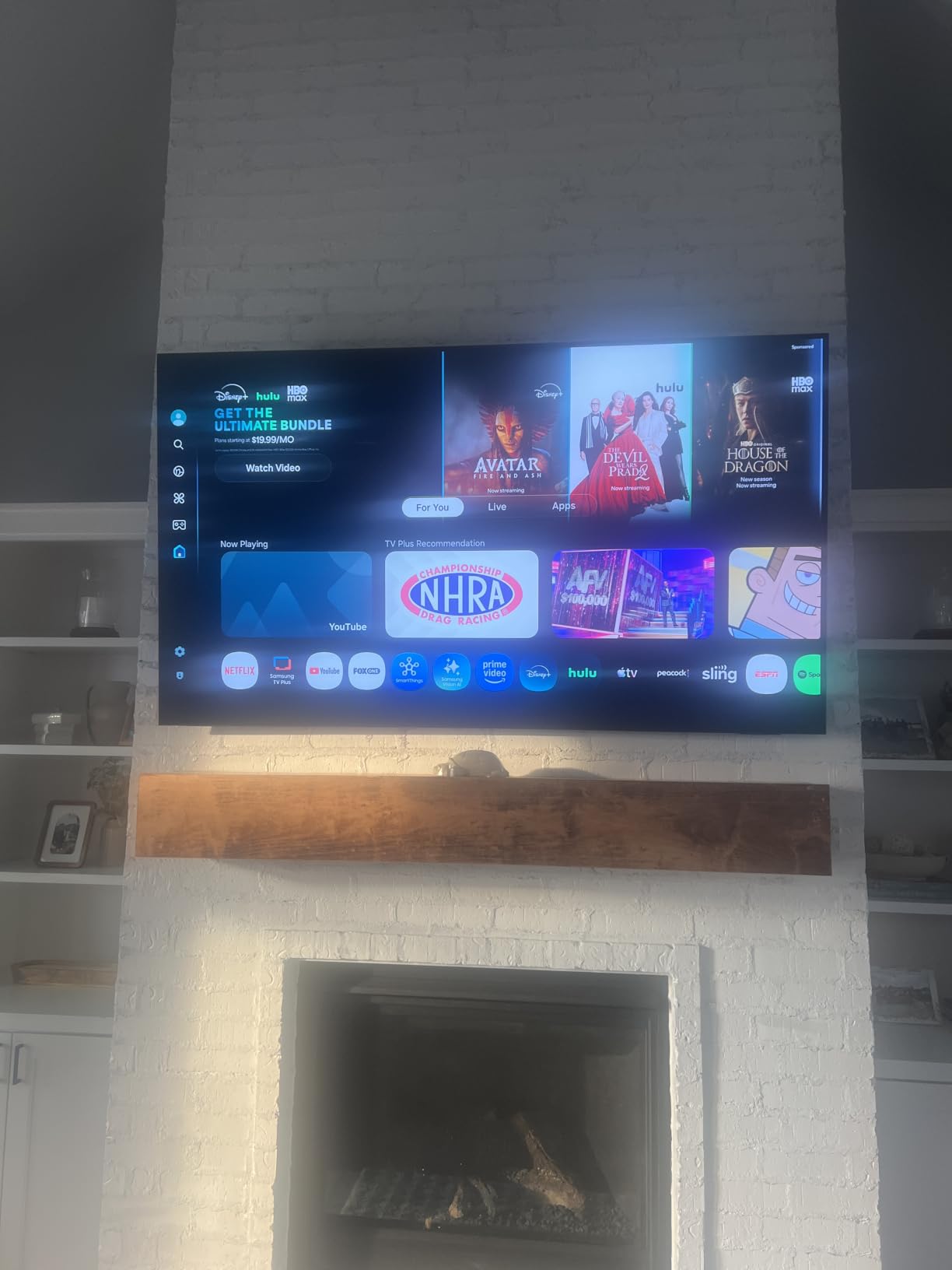 Samsung 77-Inch Class OLED 4K S85F Series, Vision AI Smart TV (2025 Model, 77S85F) Object Tracking Sound Lite w/Dolby Atmos, NQ4 AI Gen2 Processor, Contour Design, Color Booster Pro, Alexa Built-in customer photo 2
