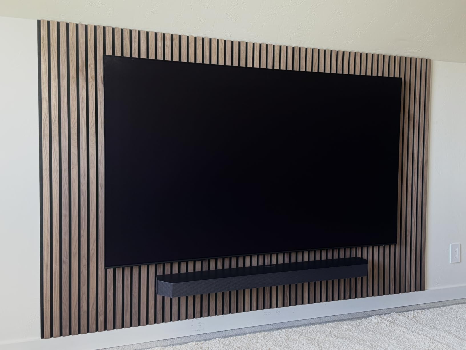 Samsung 77-Inch Class OLED S95F 4K Glare Free Smart TV (2025 Model) NQ4 AI Gen3 Processor, HDR Pro, Motion Xcelerator 164Hz, Dolby Atmos, Samsung Vision AI, Alexa Built-in customer photo 1
