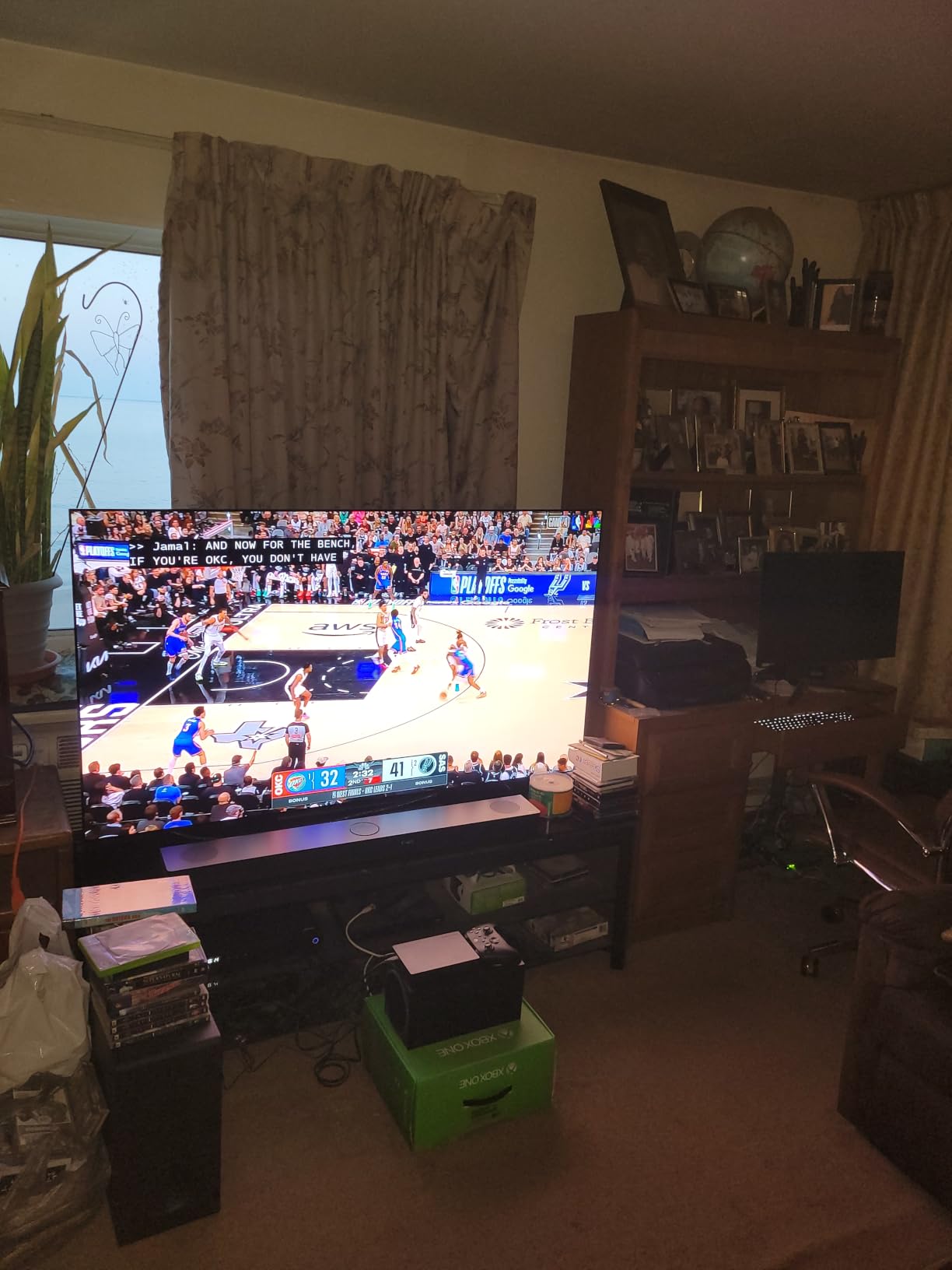 LG 65-Inch Class OLED evo AI 4K C5 Series Smart TV w/Dolby Atmos, Dolby Vision, HDR10, AI Super Upscaling 4K, Filmmaker Mode, Wow Orchestra, Alexa Built-in (OLED65C5PUA, 2025) customer photo 2