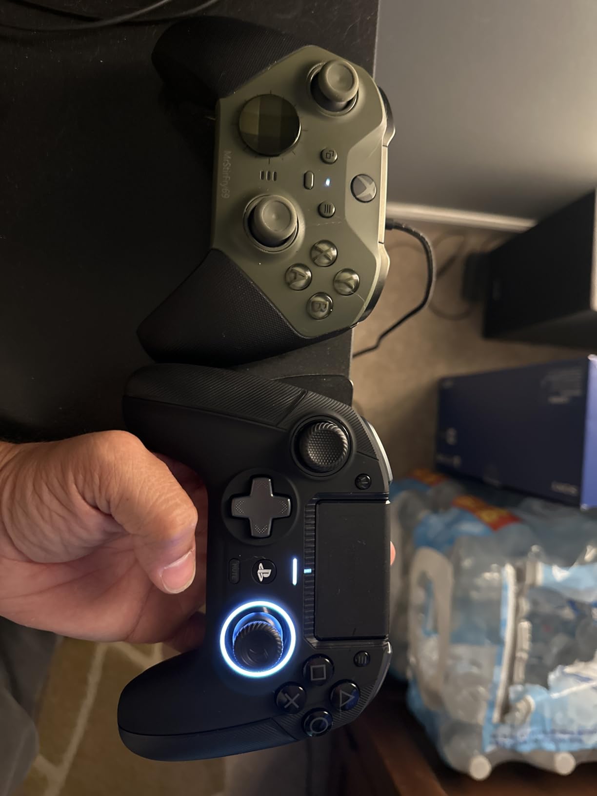 Nacon Revolution 5 Pro Officially Licensed PlayStation Wireless Controller customer photo 1