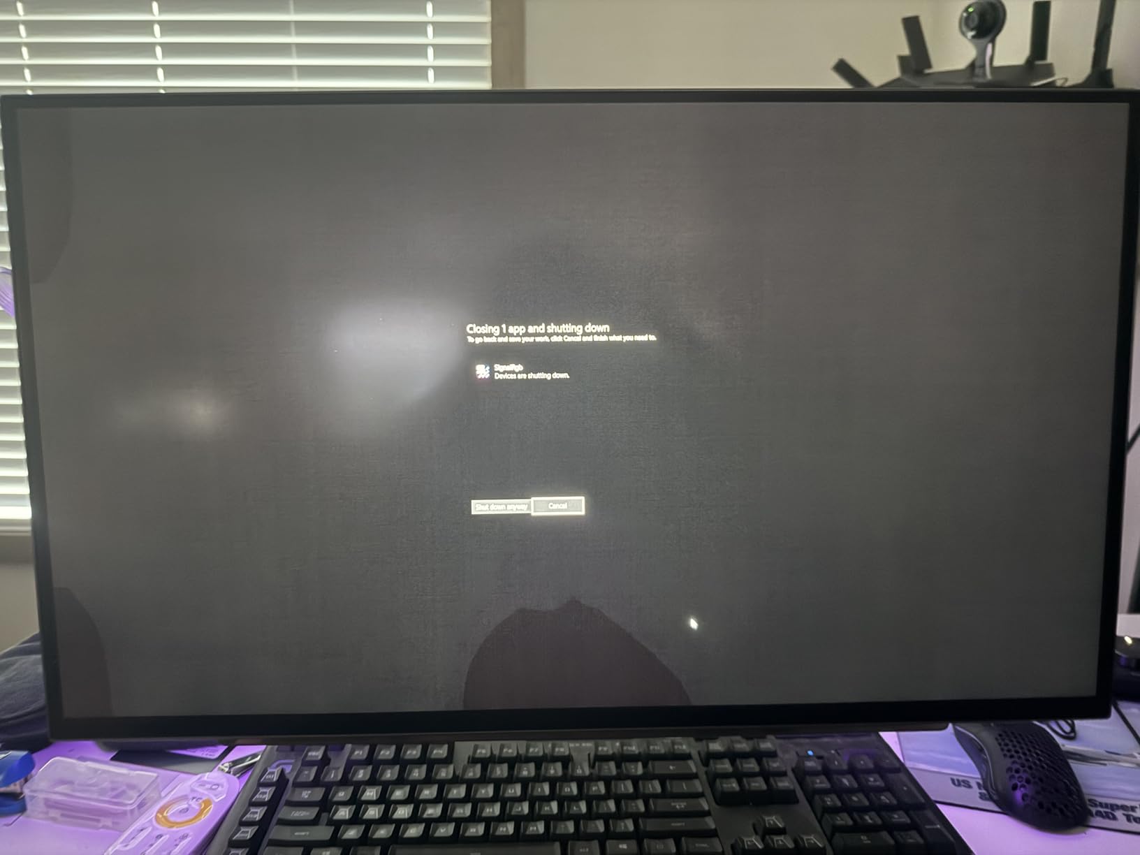 LG 32GX870A-B 32-inch Ultragear 4K UHD (3840 x 2160) OLED Gaming Monitor, Dual-Mode, 240Hz, 0.03ms, NVIDIA, AMD FreeSync Premium Pro, VESA DisplayHDR True Black 400, USB Type-C, DP2.1 customer photo 2