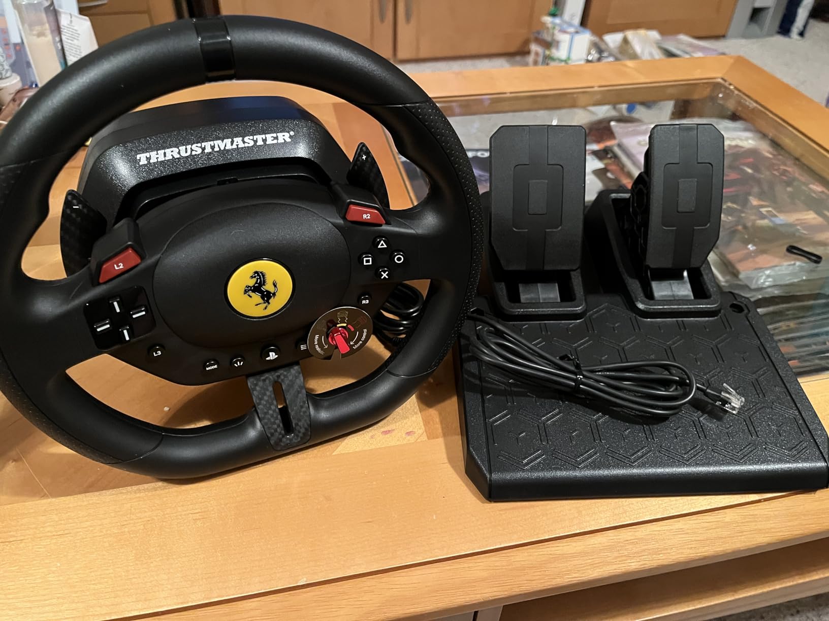 Thrustmaster T98 Ferrari 296 GTB - Racing Wheel and Pedal Set - PS5 & PC customer photo 2