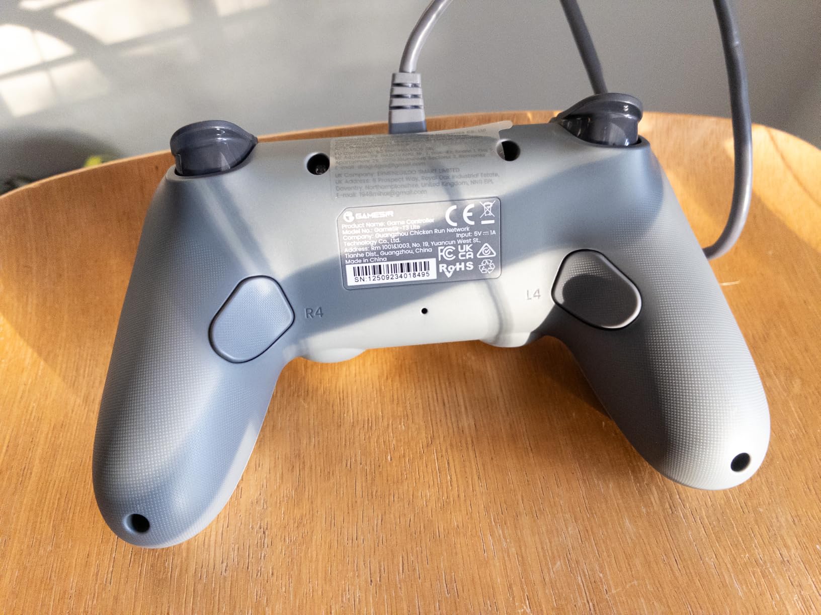 GameSir Tegenaria Lite Wired Game Controller For Switch, Android, iOS, PC, Steam With Retro 90s Design, Hall Effect Sticks, 1000Hz Polling Rate, Dual Rumble Motors, Mappable Back Buttons, Ultra-Low Latency, Ergonomic Design -Retro Gray customer photo 2