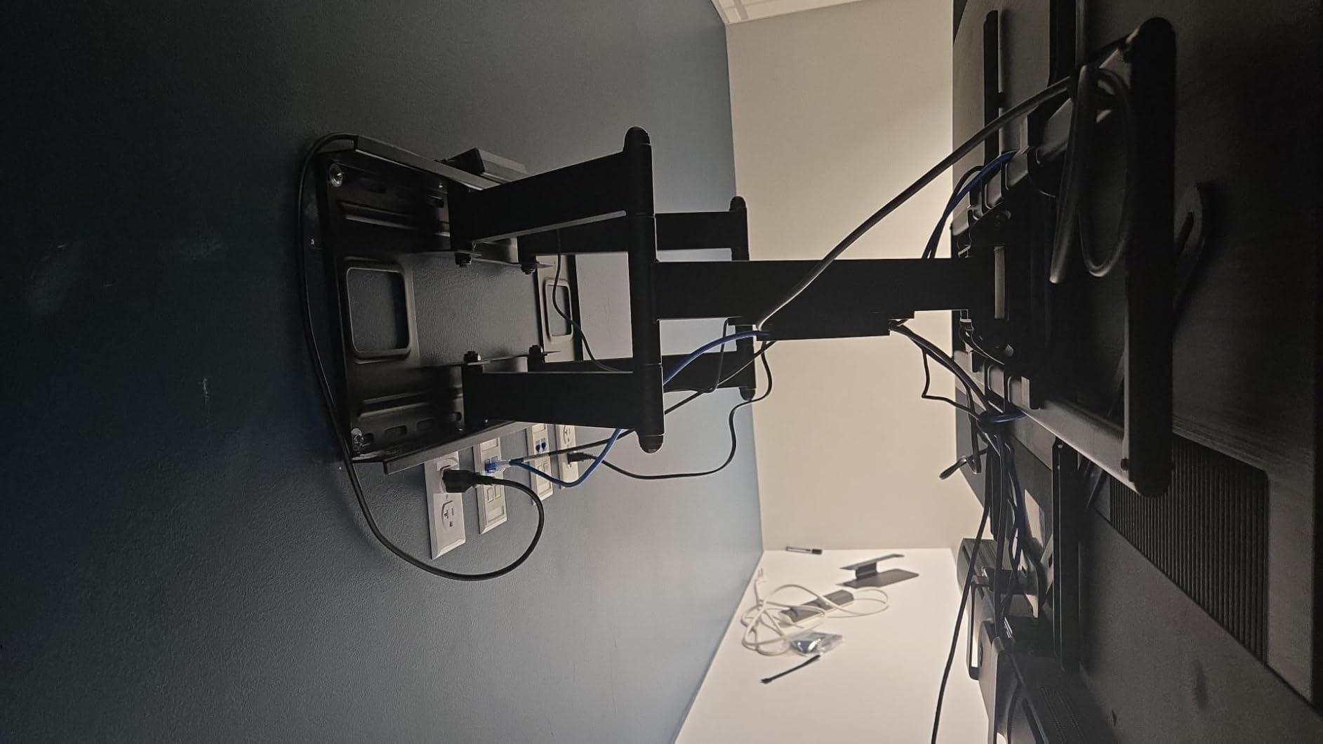 monTEK Heavy Duty Full Motion TV Wall Mount for 60-120 Inch Extra Large TVs customer photo 1