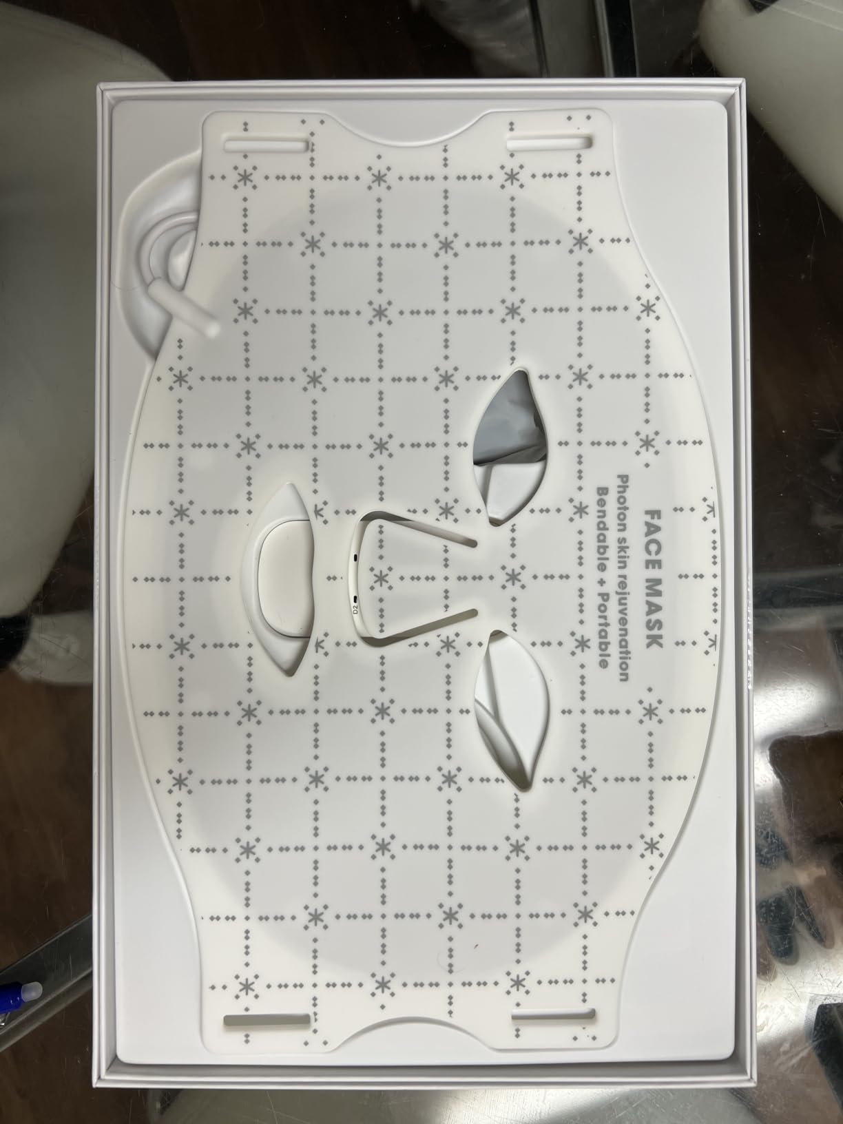 FDA-Cleared LED Light Therapy Mask, 7-Color Red Light Therapy for Face Anti-Aging, Wrinkle Reduction & Acne, Rechargeable Soft Silicone Home Skincare Device customer photo 1