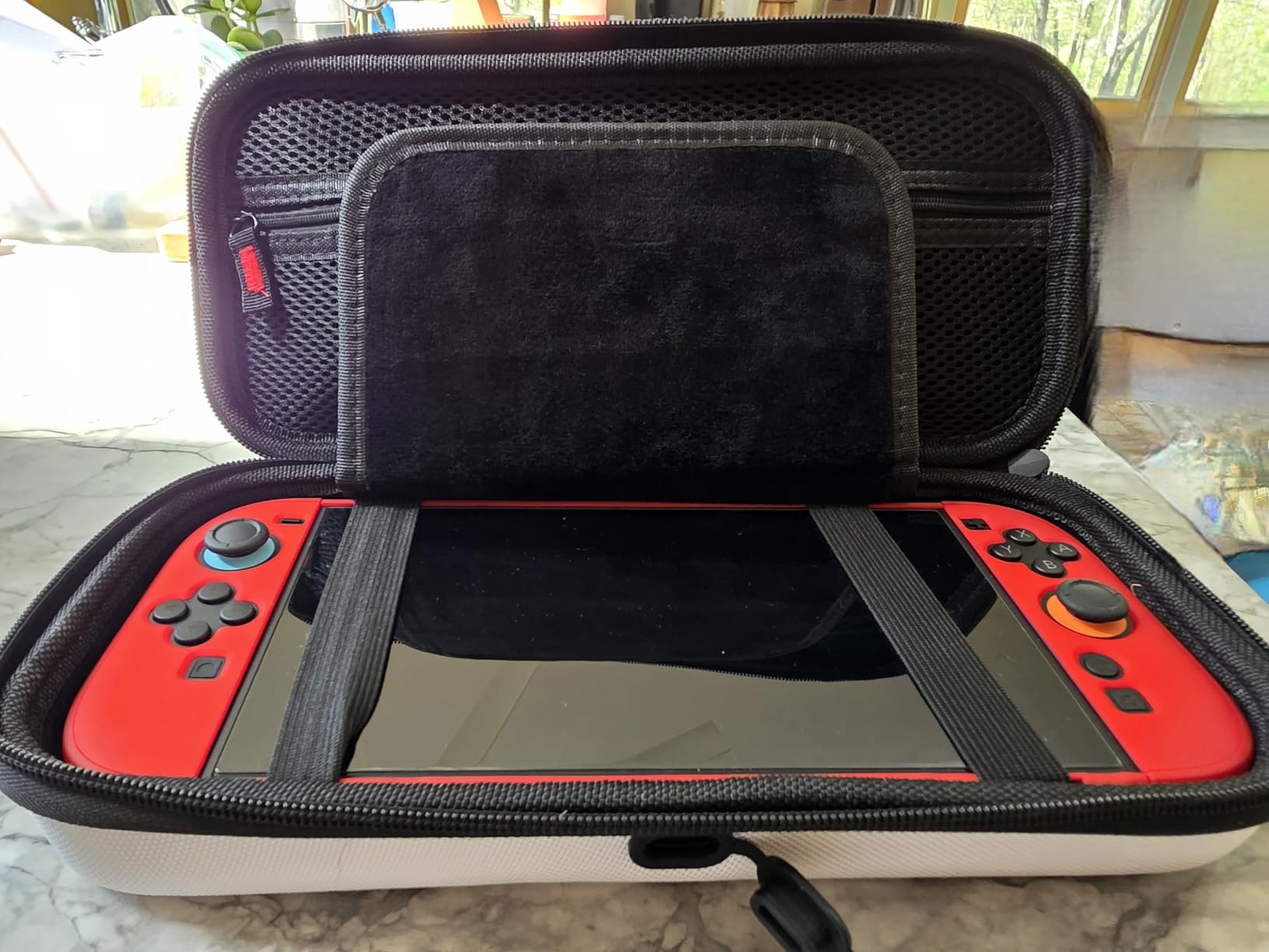 Auarte [Charge Inside Carrying Case for Switch 2 Console (2025)/OLED customer photo 1