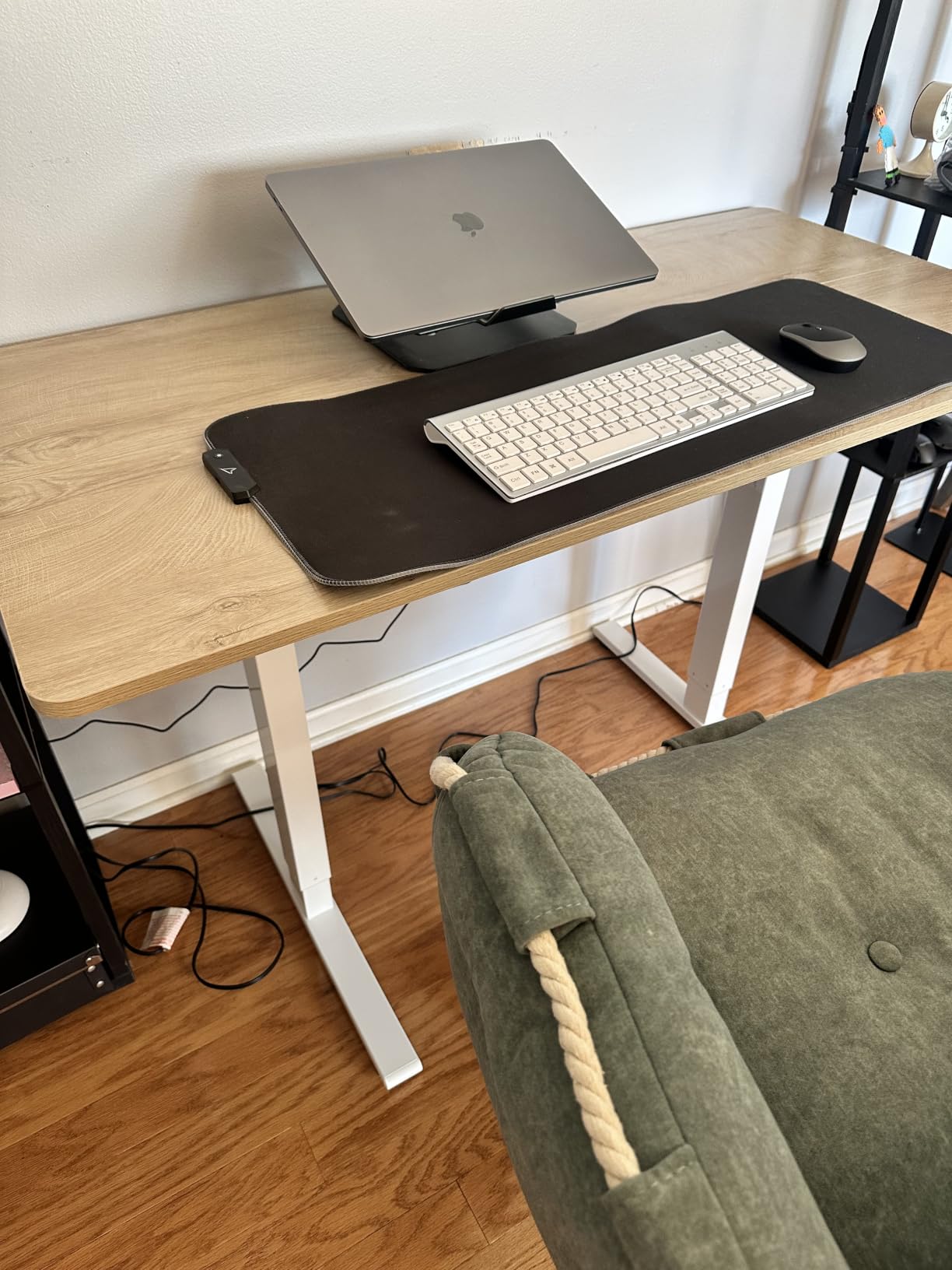 FEZIBO Standing Desk 48 × 24 Inch Electric Height Adjustable, Maple customer photo 2