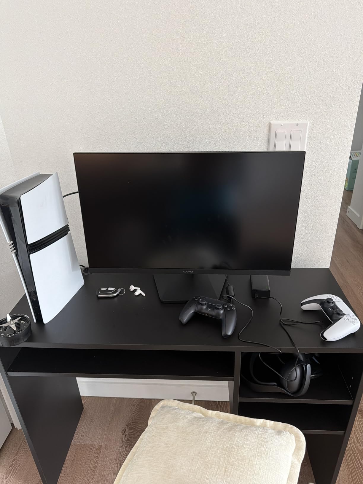 KOORUI 32 inch 4K OLED Gaming Monitor, UHD 240Hz 0.03ms, HDR True Black 400 customer photo 2