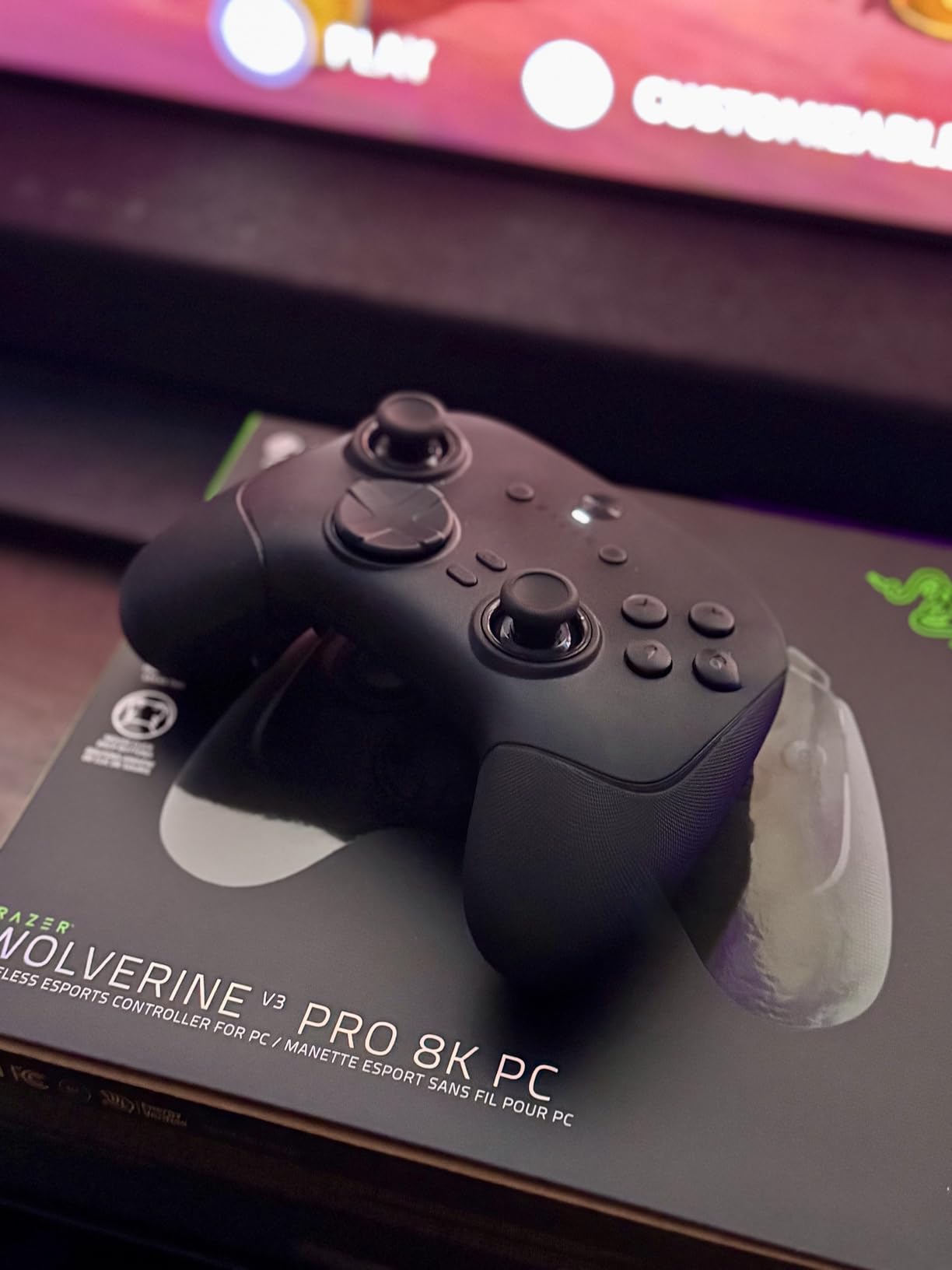 Razer Wolverine V3 Pro 8K PC Wireless Gaming Controller, Black customer photo 2