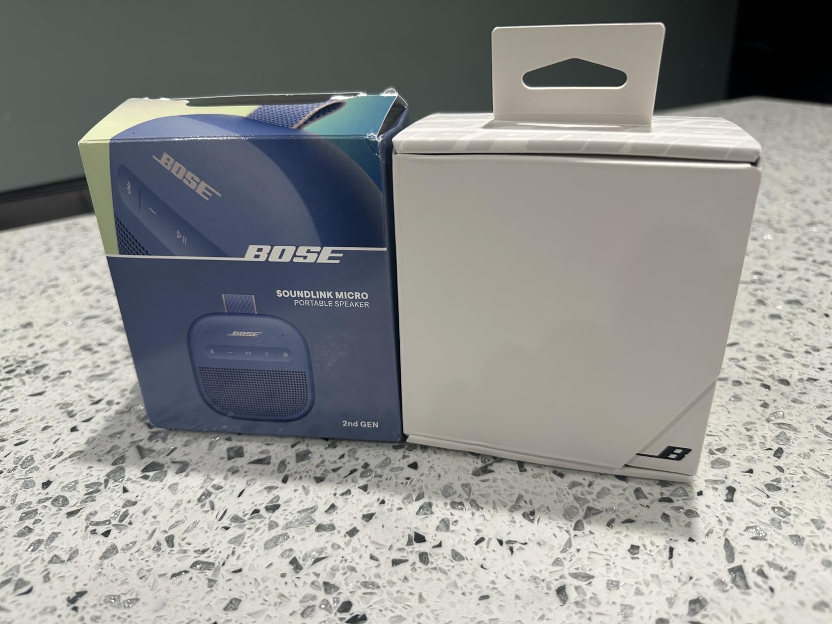 Bose SoundLink Micro Portable Bluetooth Speaker (2nd Gen), Wireless Outdoor Speaker, Up to 12 Hours Battery Life, Waterproof and Dustproof, Black customer photo 2