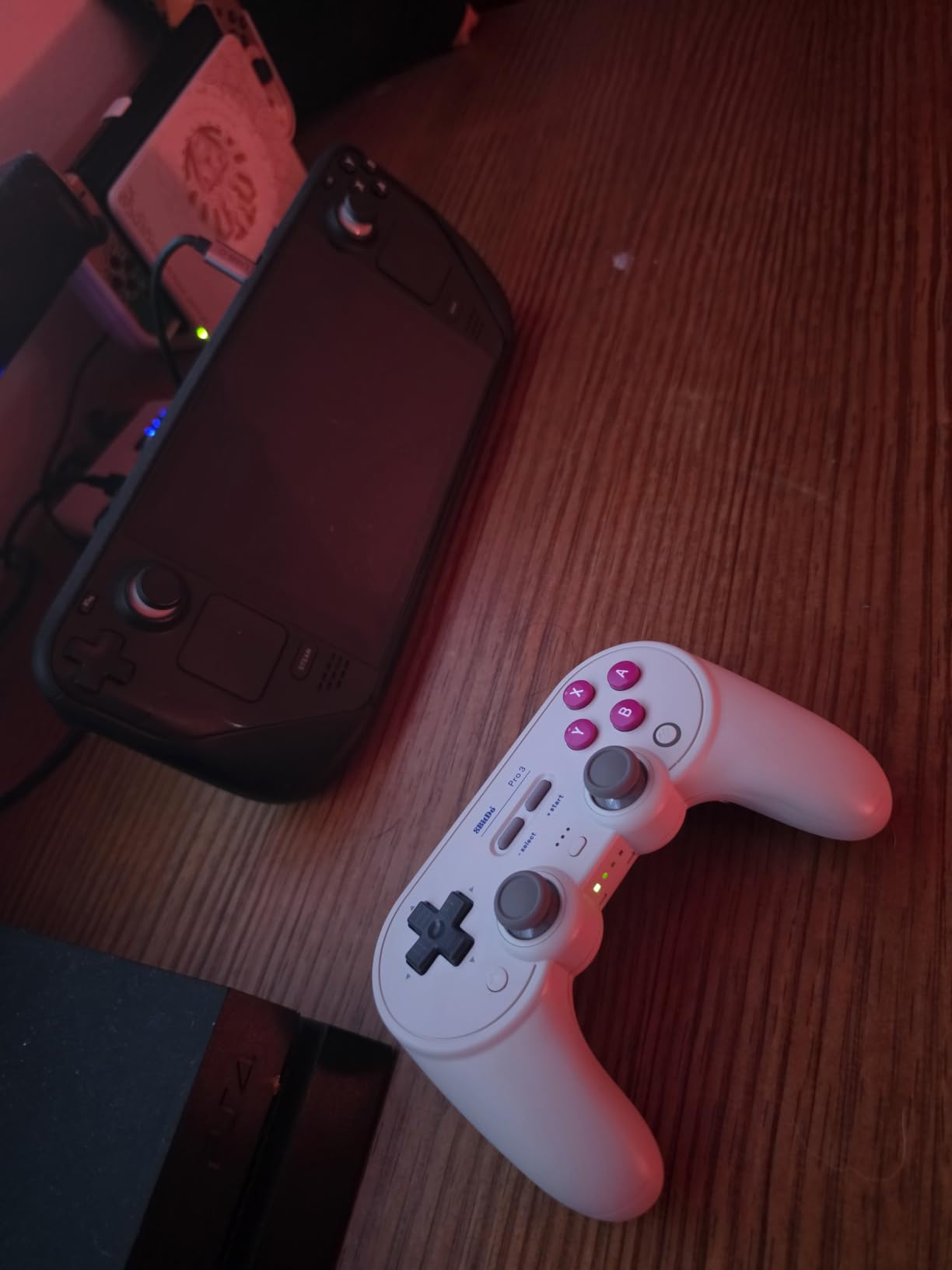 8BitDo Pro 3 Bluetooth Controller for Switch/Switch 2 – TMR Joysticks, Swappable ABXY Buttons, Pro Back Buttons, Charging Dock, Hall Effect Triggers, for Windows, Apple, SteamOS, Android - G Classic customer photo 2