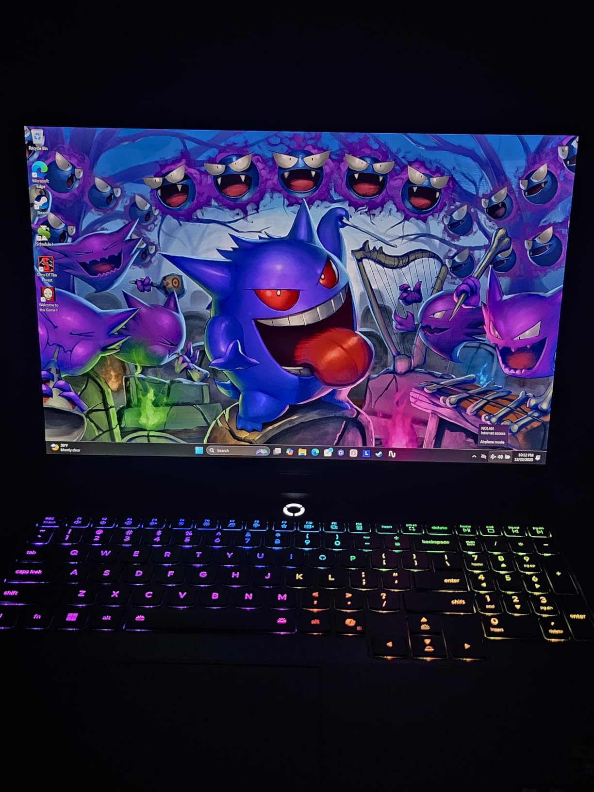 Lenovo Legion Pro 7i Gen 10 w/Ultra 9, RTX 5090, 64GB RAM, 2TB,16” OLED customer photo 2