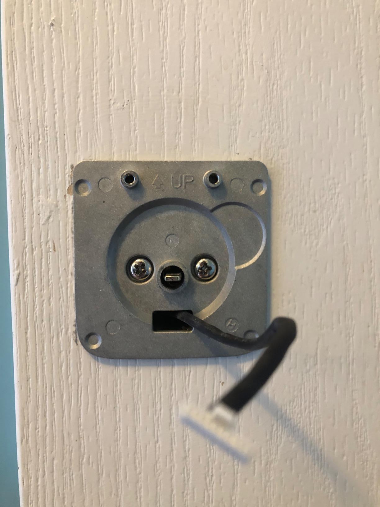 ULTRALOQ Bolt SE Wi-Fi Smart Lock, Matter Over Thread, App Remote Access customer photo 2