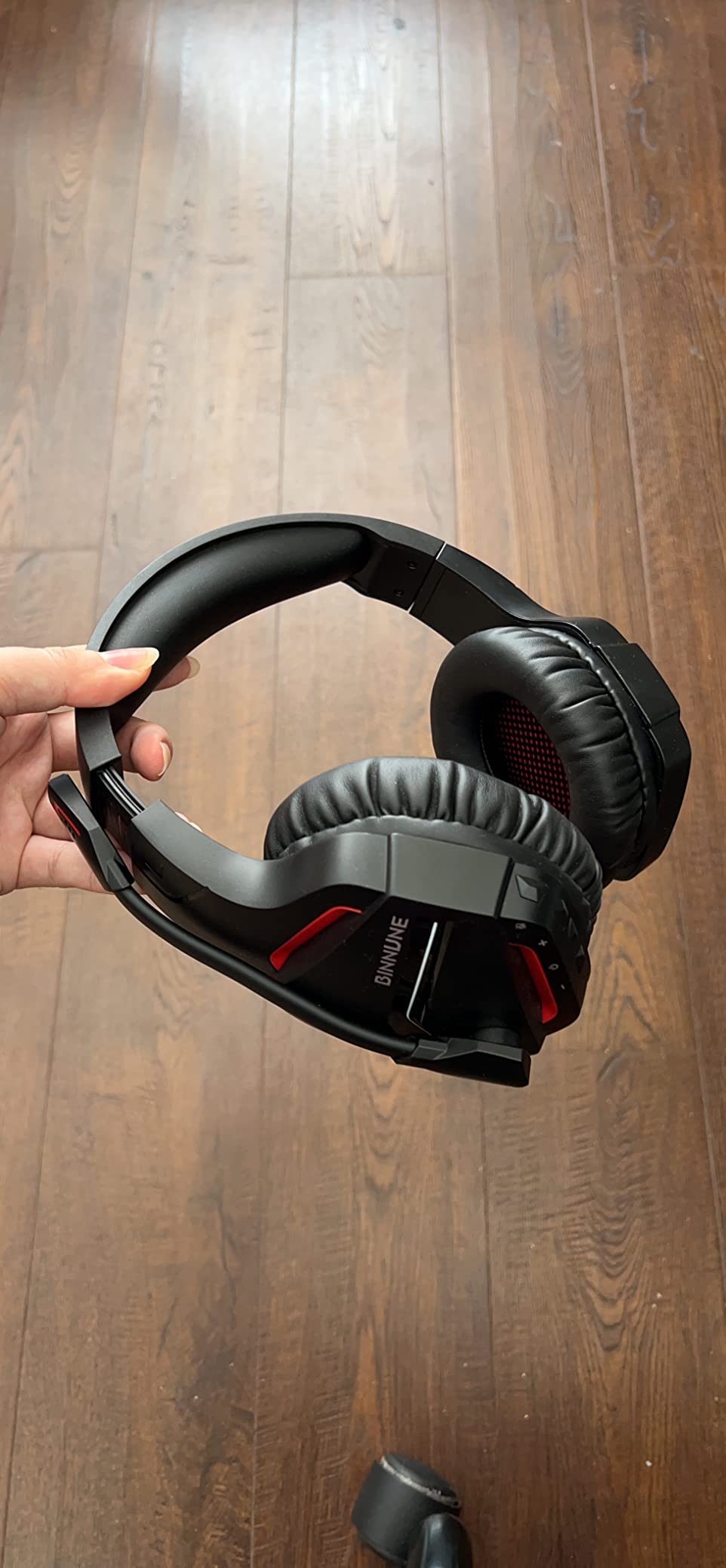 BINNUNE Wireless Gaming Headset for Xbox Series X/S, Xbox One, PS5, 120H Ultra-Long Battery, Bluetooth 5.3 Gaming Headphones with Noise-Canceling Mic, Comfortable Over-Ear Headphones,White customer photo 1