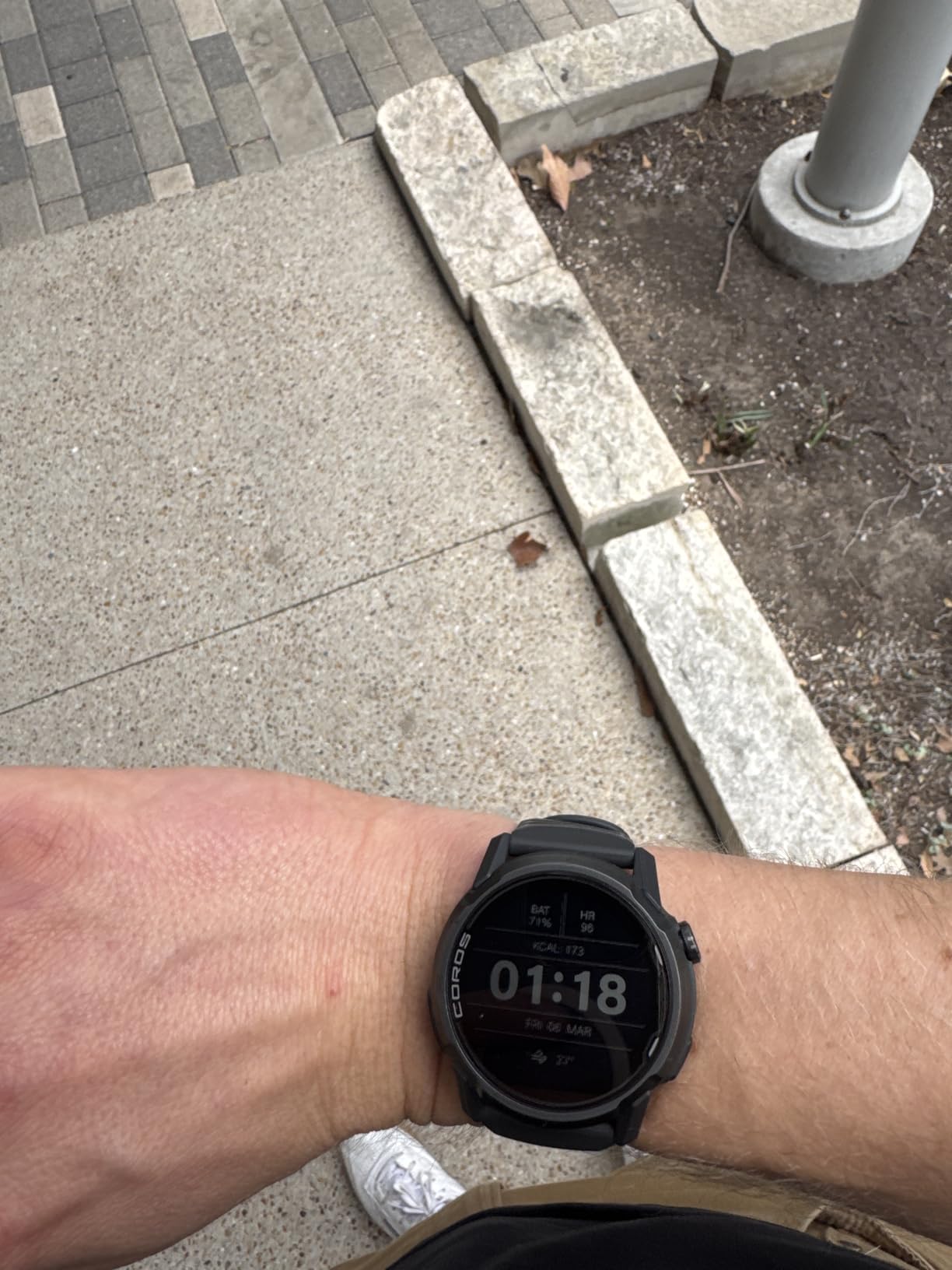 COROS APEX 4 (42mm) GPS Watch,1.2