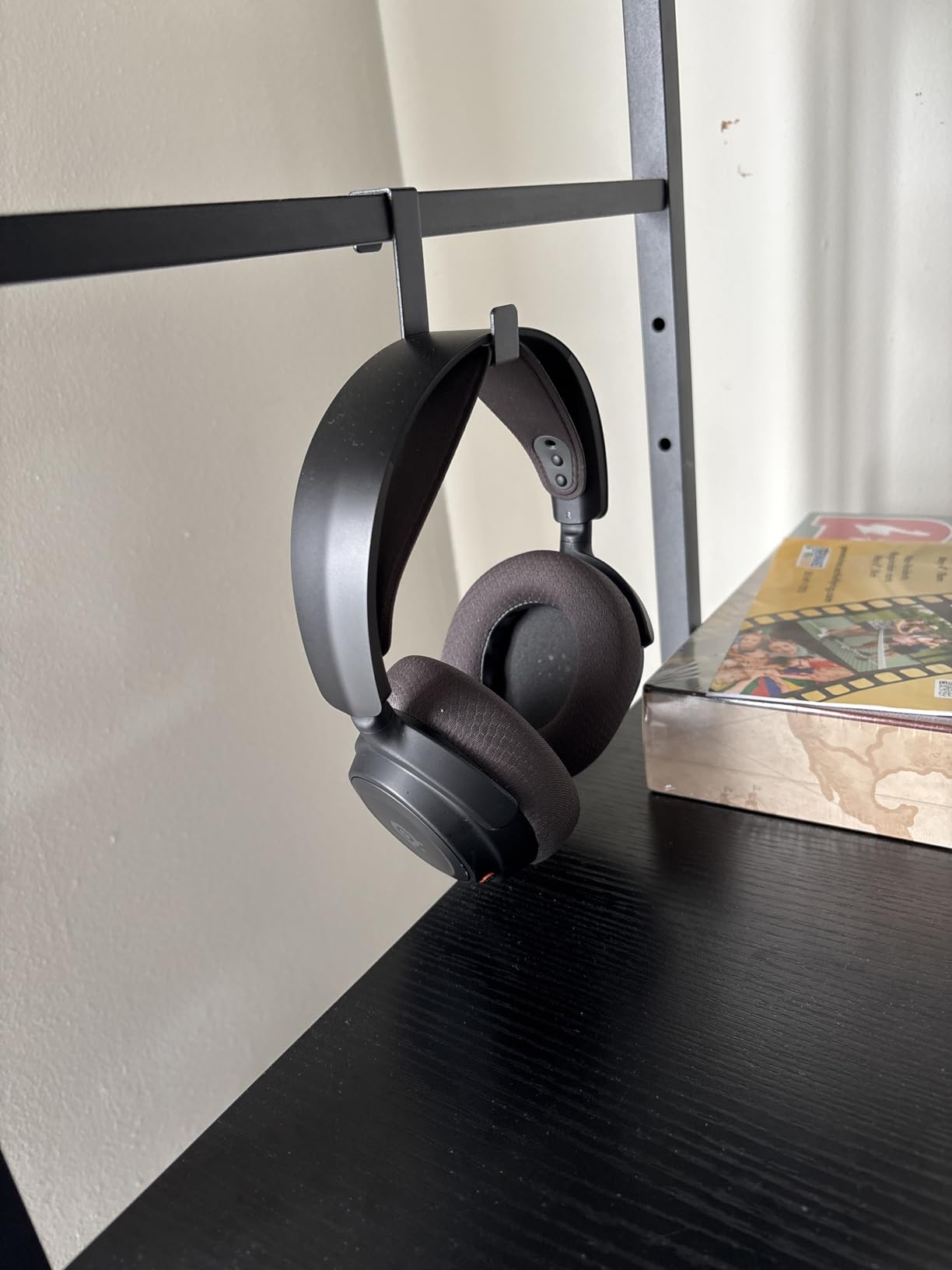 SteelSeries Arctis Nova 7X Wireless Gen 2 Gaming Headset - Real-Time App Control, 50+ HR Play, Neodymium Drivers, Mix 2.4GHz/Bluetooth, Xbox, PC, PS5/PS4, Switch 1/2, Mobile - Black customer photo 1
