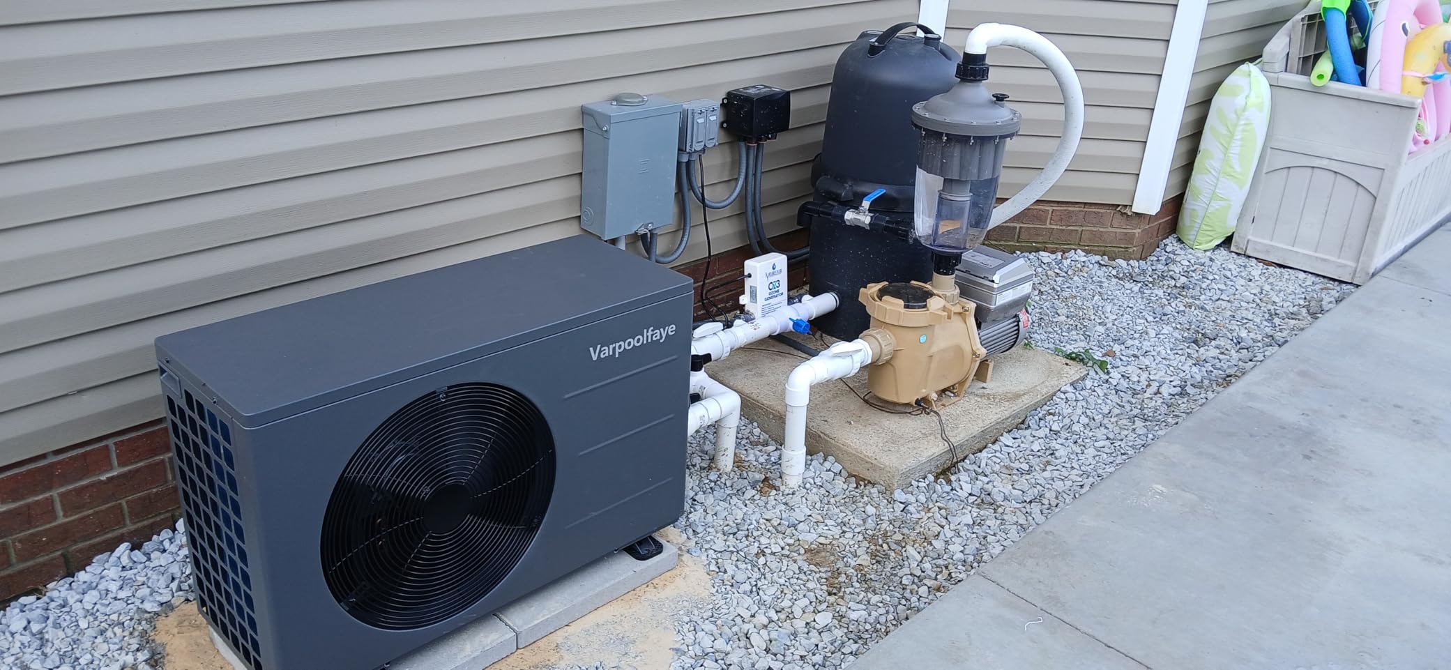 120,000 Btu Inverter Pool Heat Pump for Inground Pools 220V customer photo 1